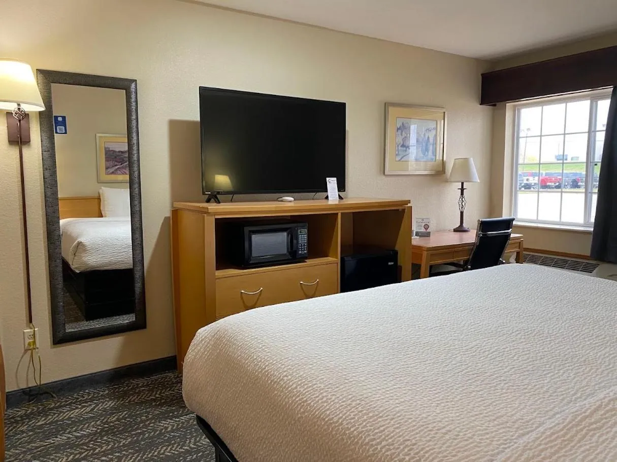Bed in Ramada by Wyndham Spirit Lake/Okoboji