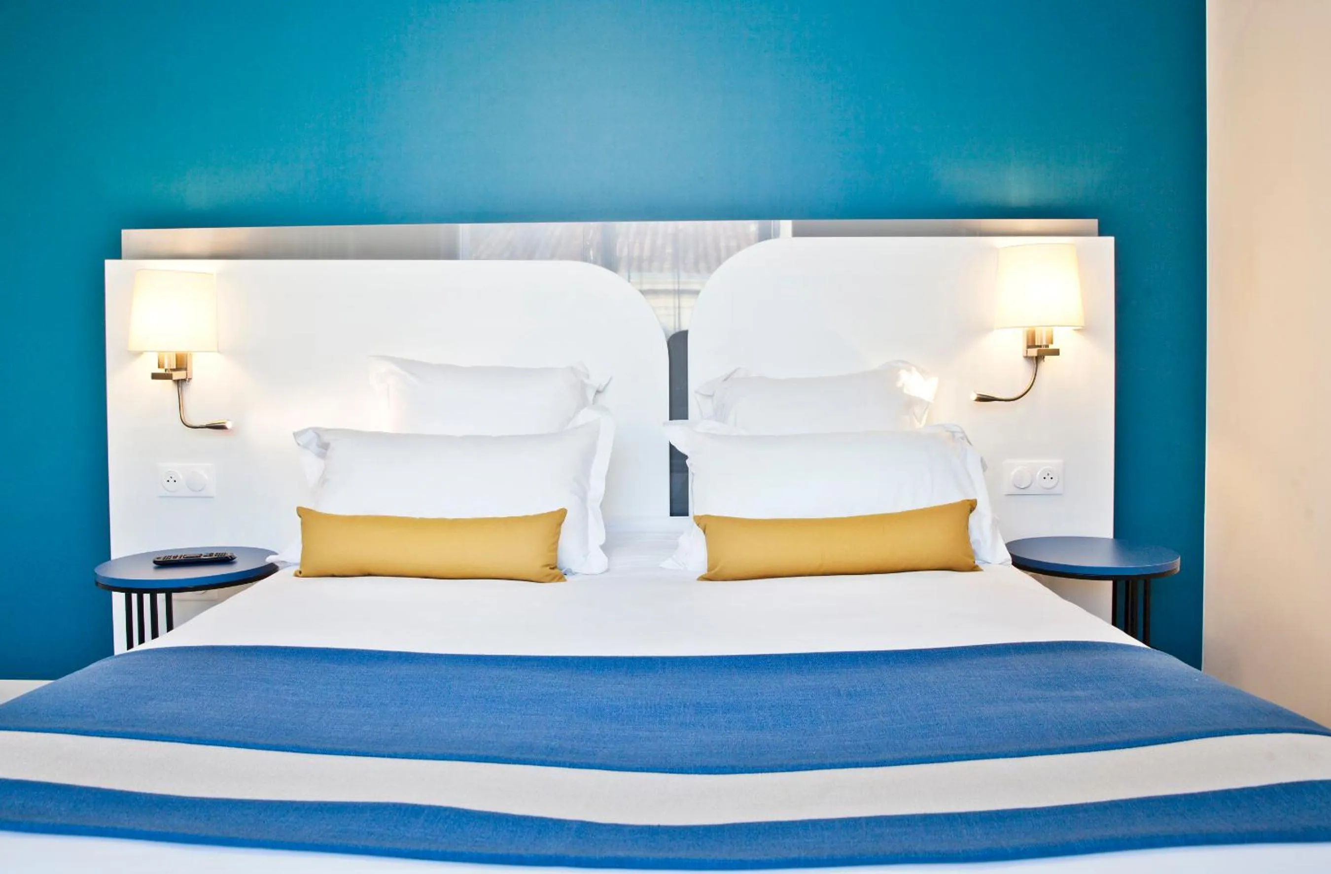 Bed in Residhome Marseille