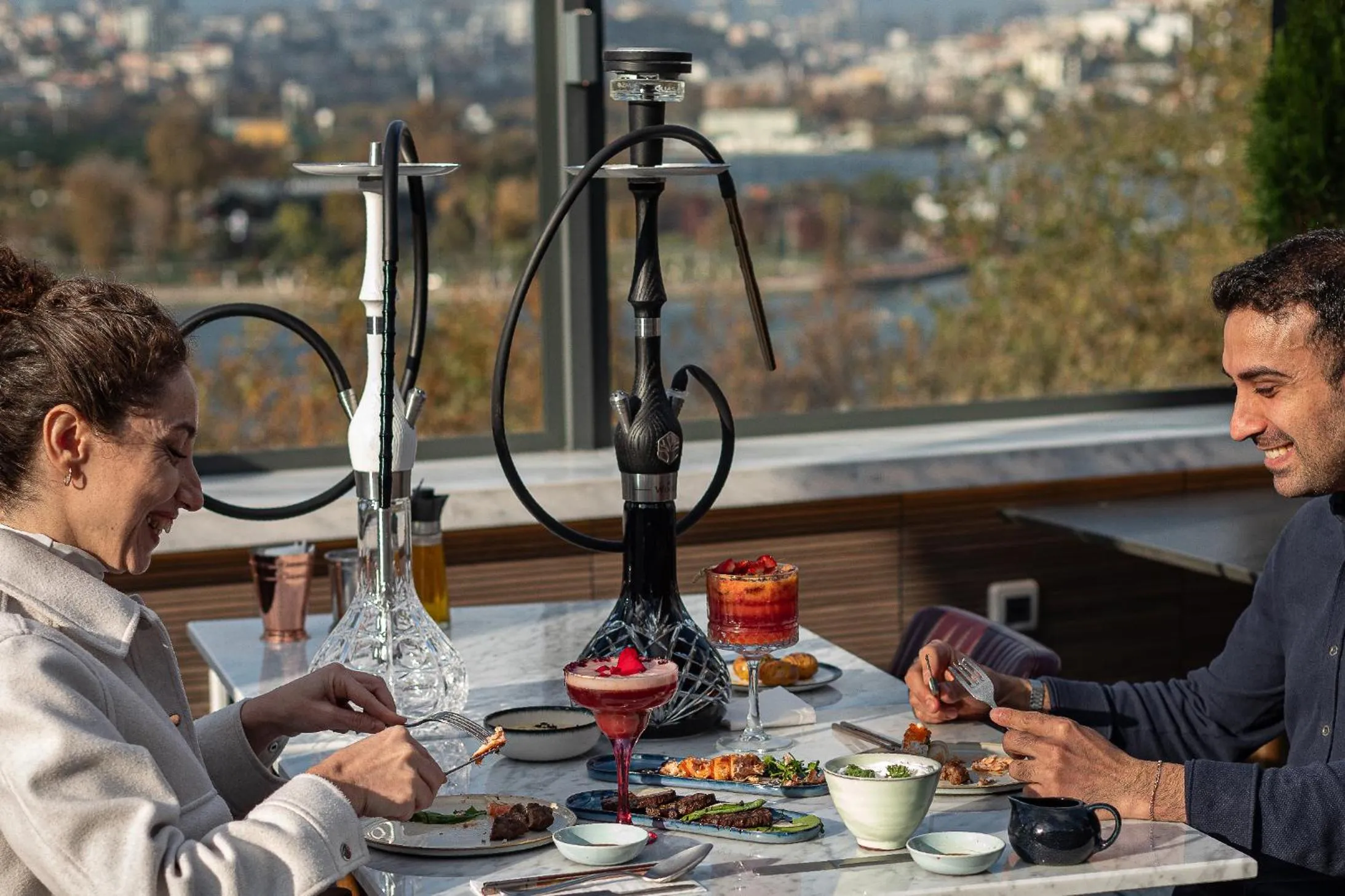 Restaurant/places to eat in Stayso The House Hotel