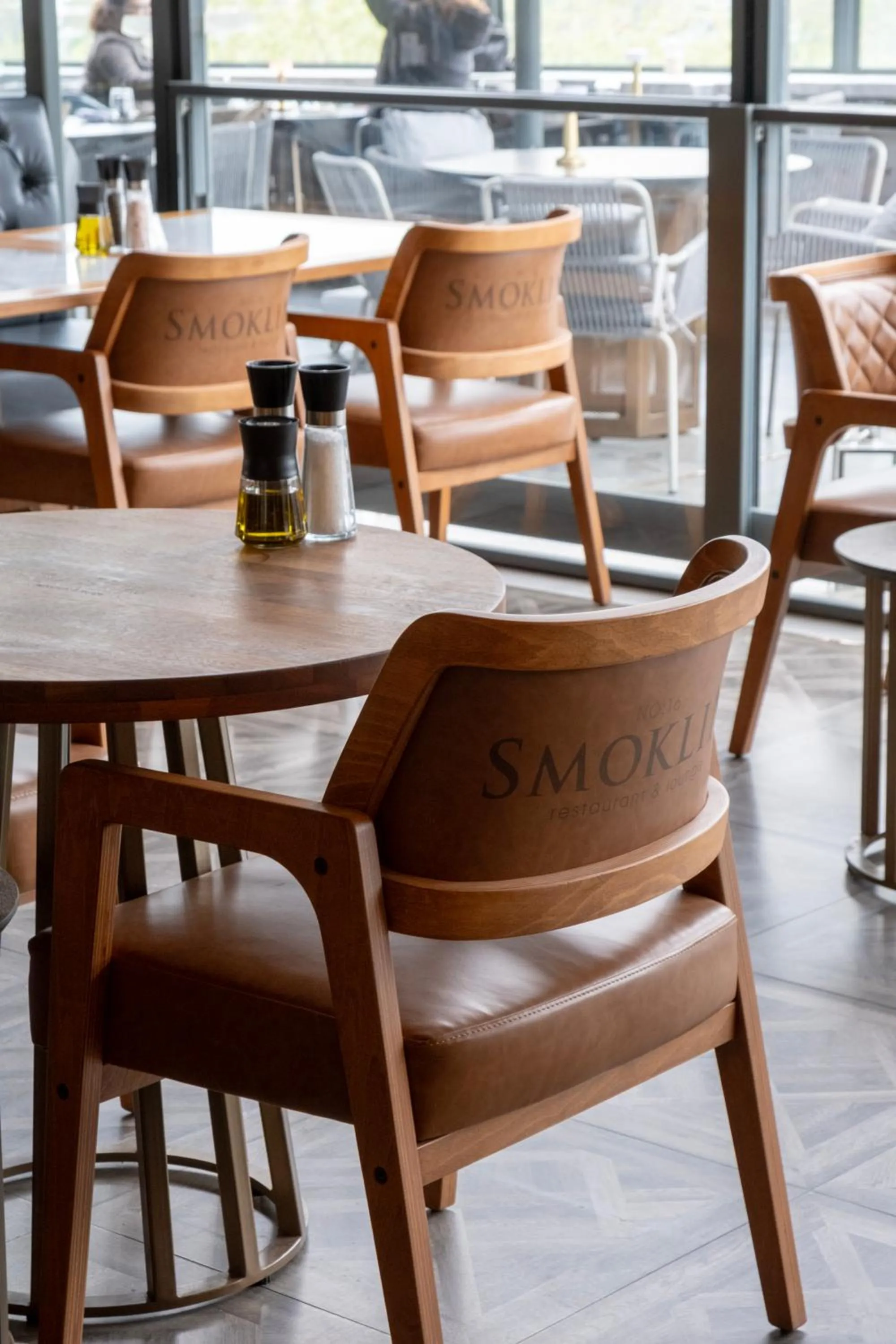 Restaurant/places to eat in Stayso The House Hotel