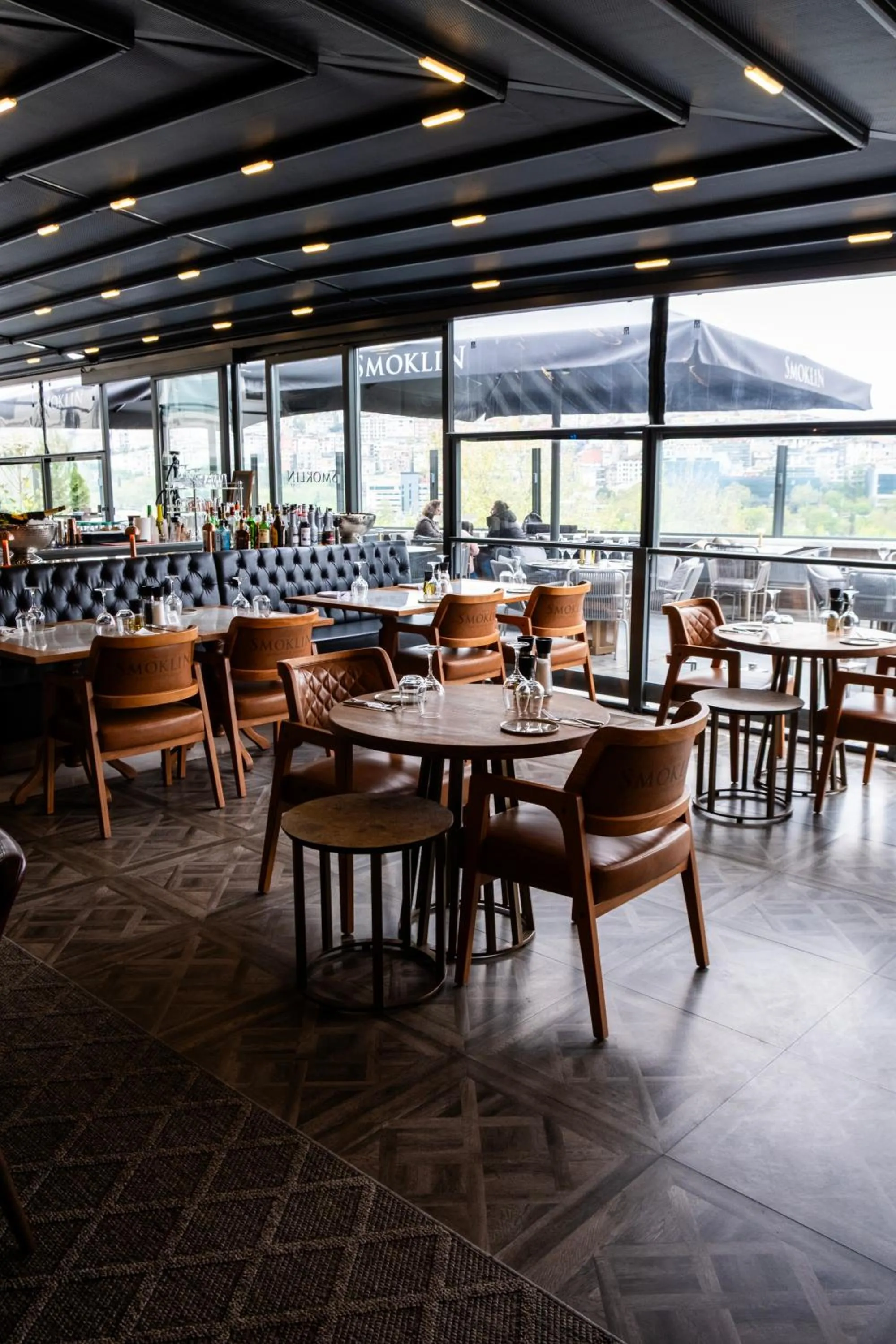 Restaurant/places to eat in Stayso The House Hotel