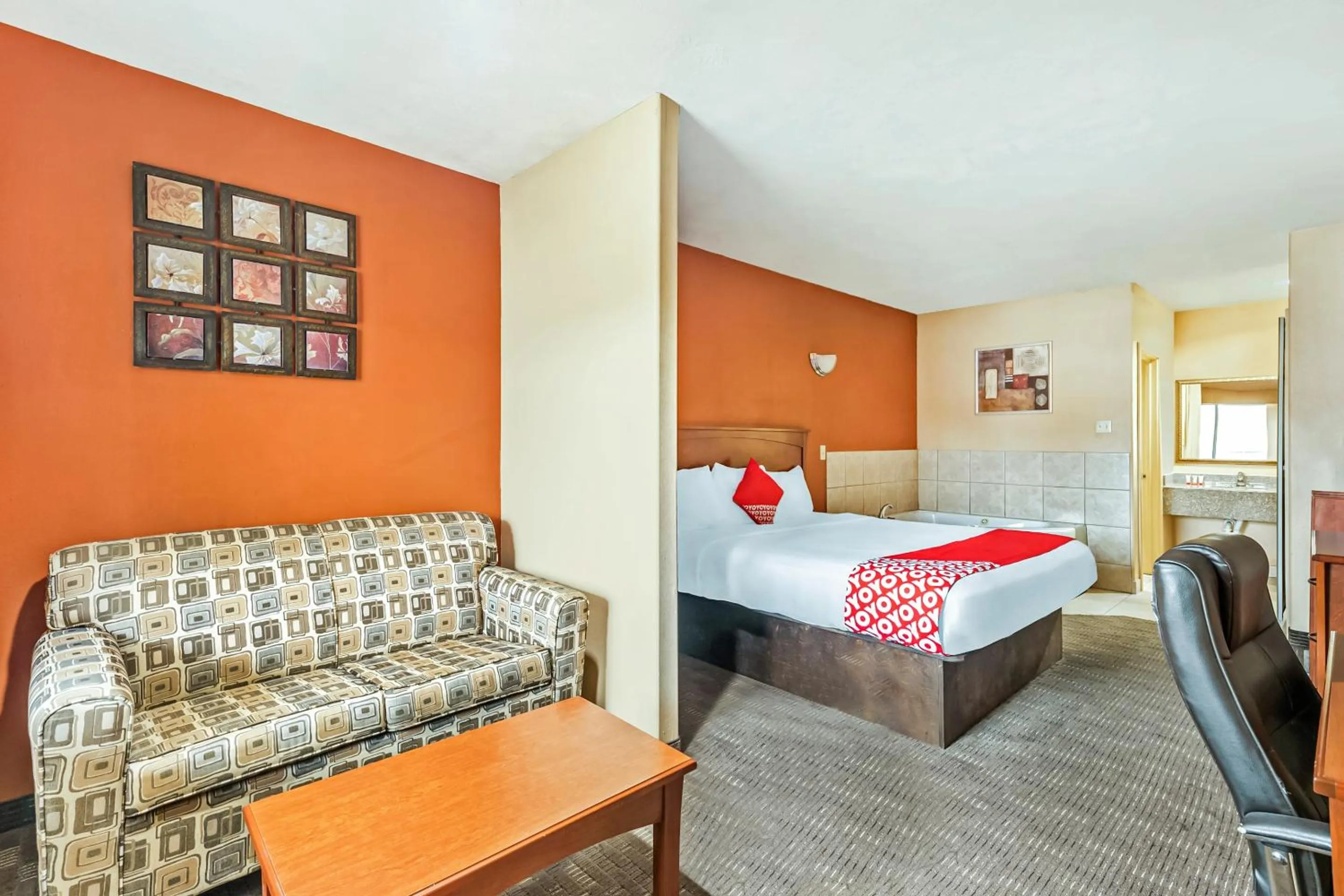 Bedroom in OYO Hotel Jewett TX Southwest, I-45