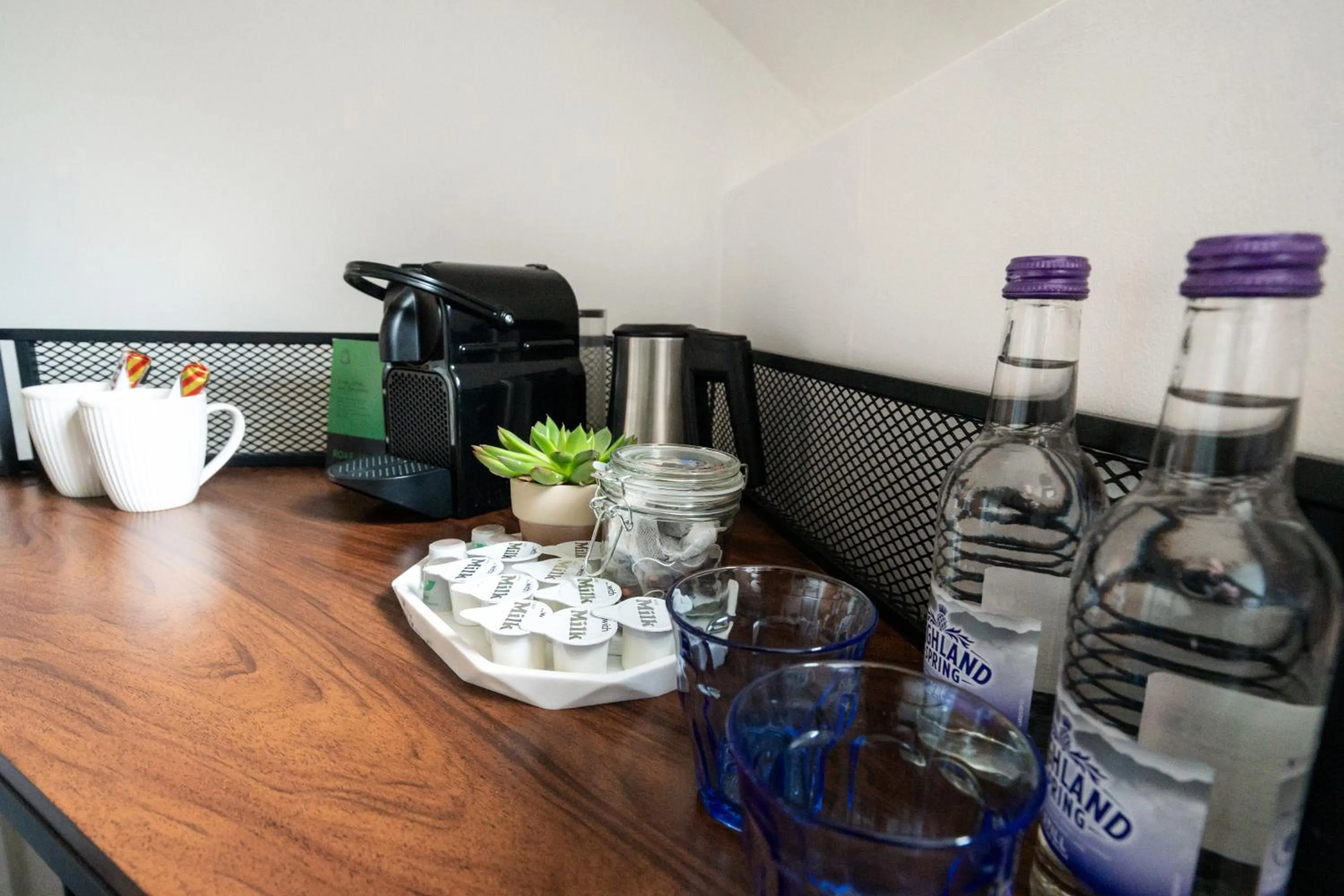 Coffee/tea facilities in Cardross Inn