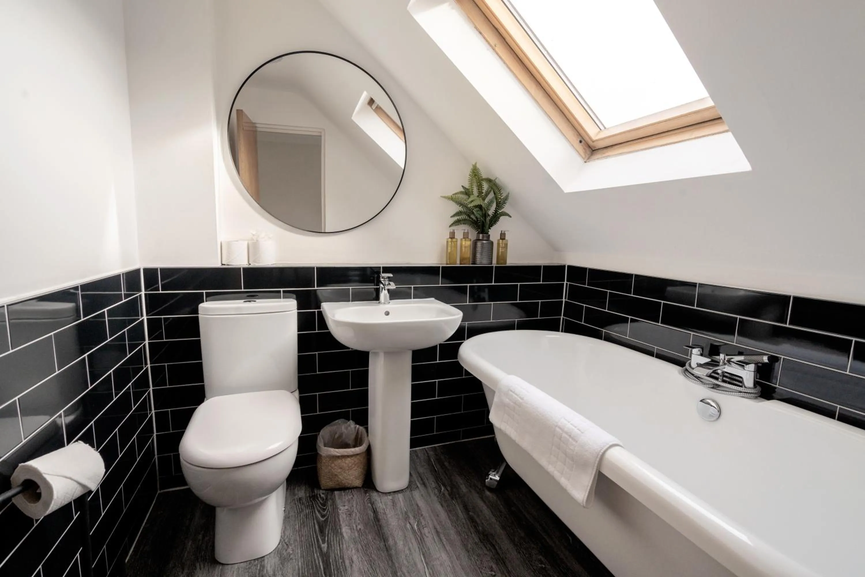 Standard Double Room in Cardross Inn