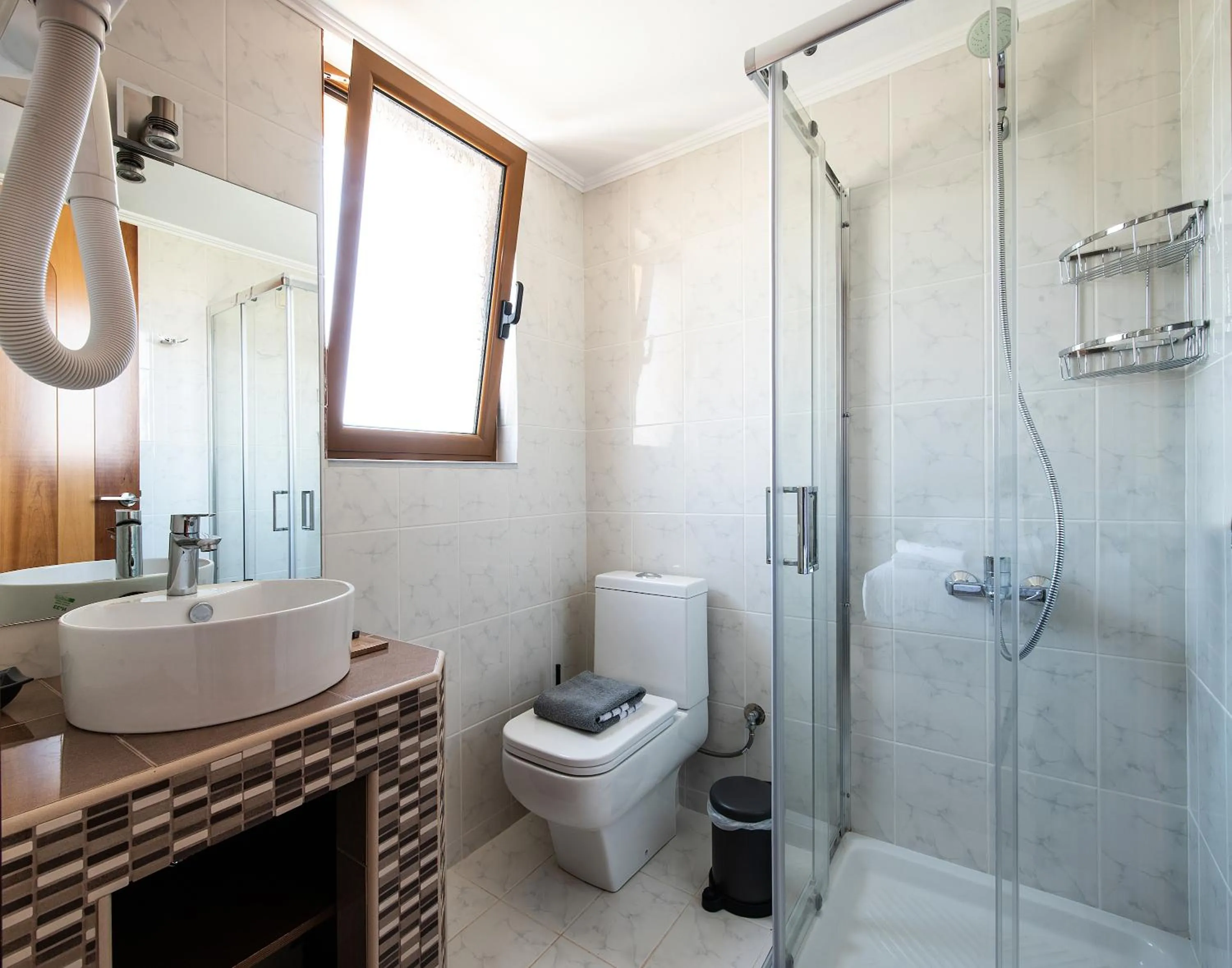 Shower in Cyrenia Guesthouse