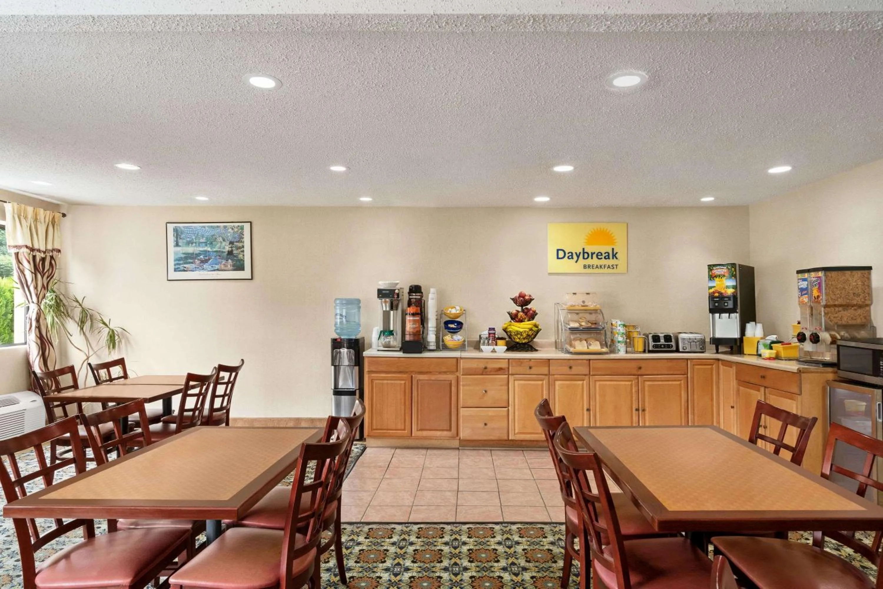 Restaurant/Places to Eat in Days Inn by Wyndham Auburn/Finger Lakes Region