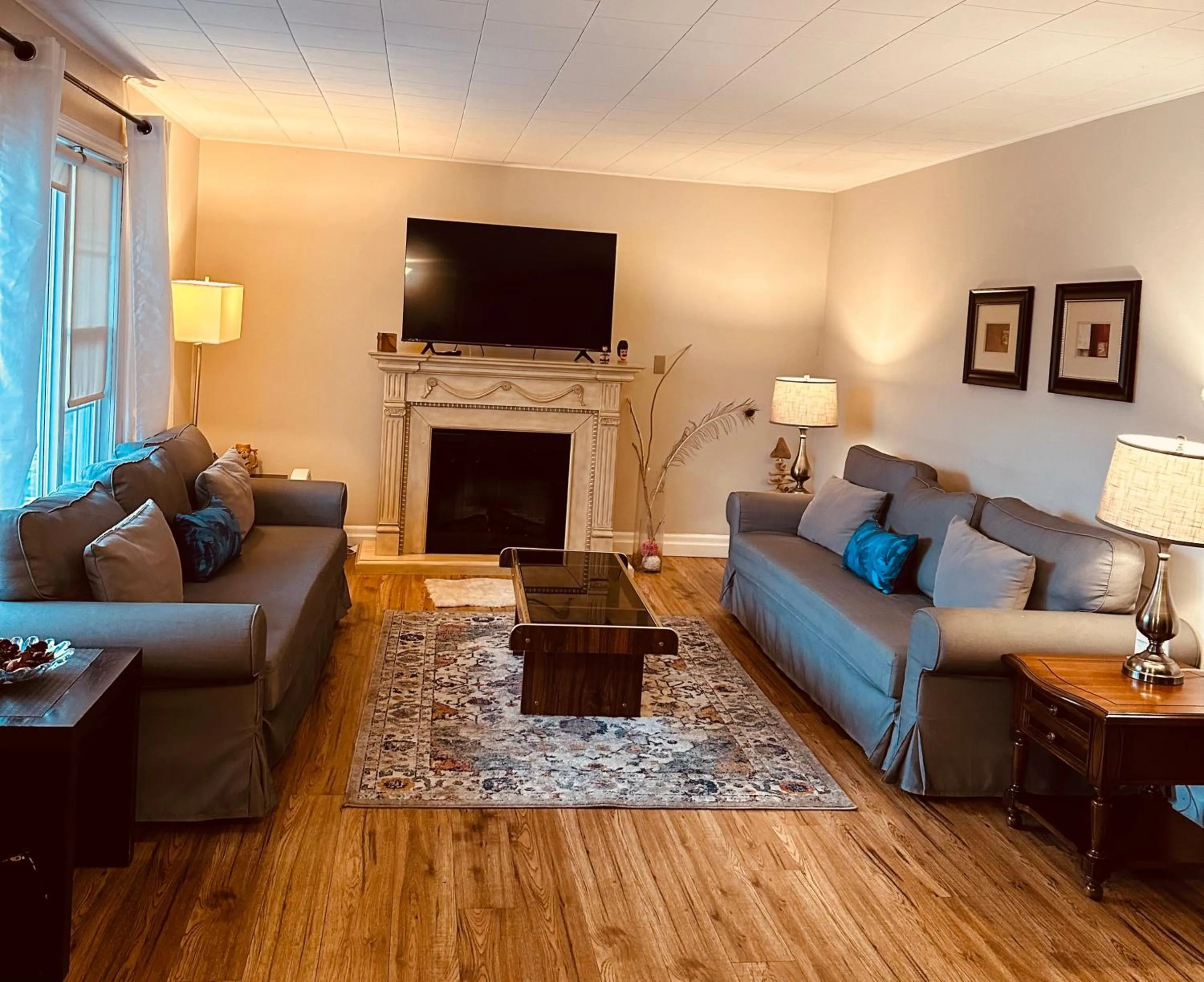 Lakeview Motel & Cottage