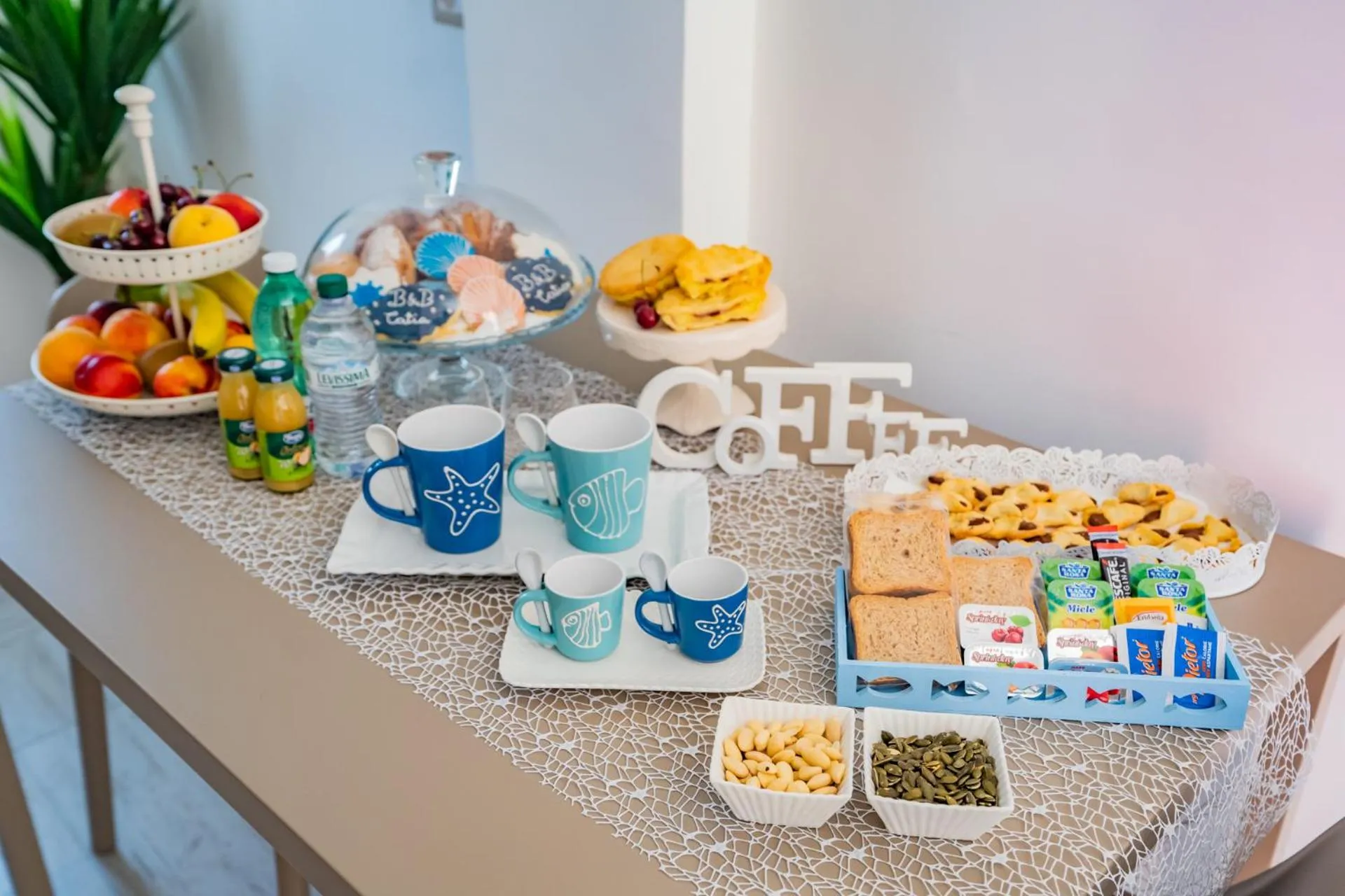 Coffee/tea facilities in Bebcatia