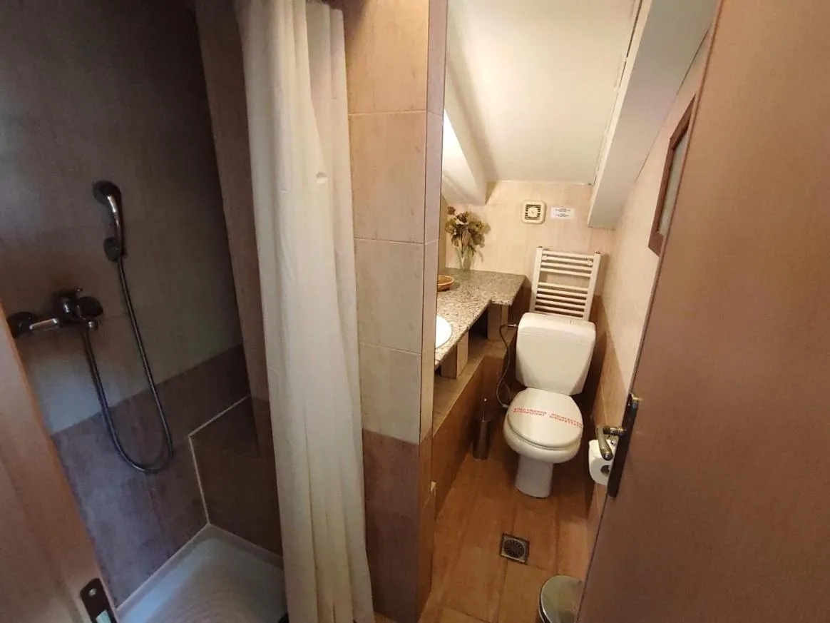 Bathroom in Porto Lesvos hotel