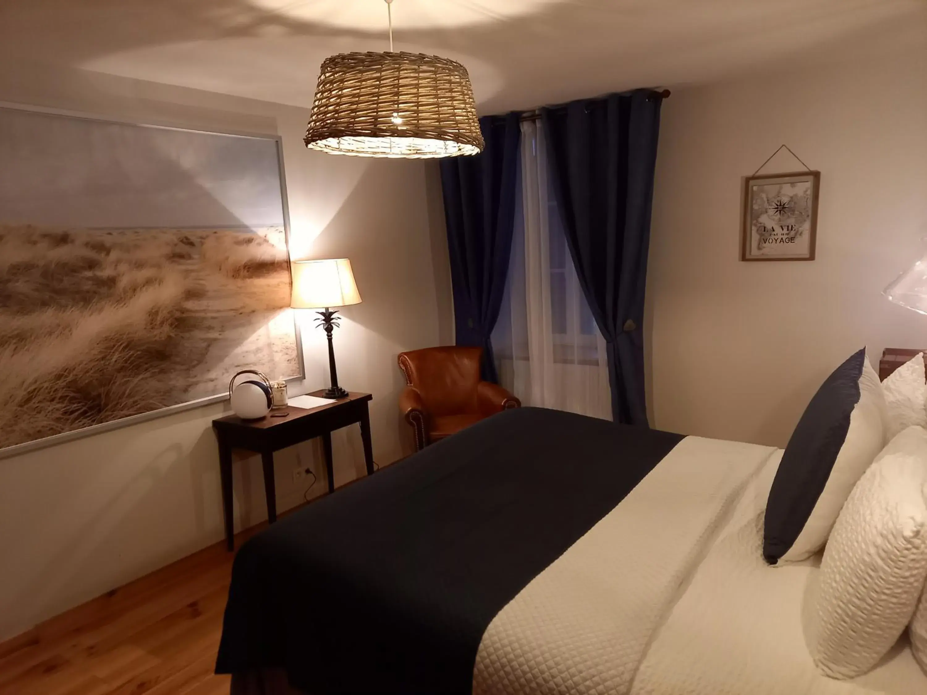 Superior Double Room - single occupancy in La Maison de Fleurat Superior Double Room - single occupancy in La Maison de Fleurat