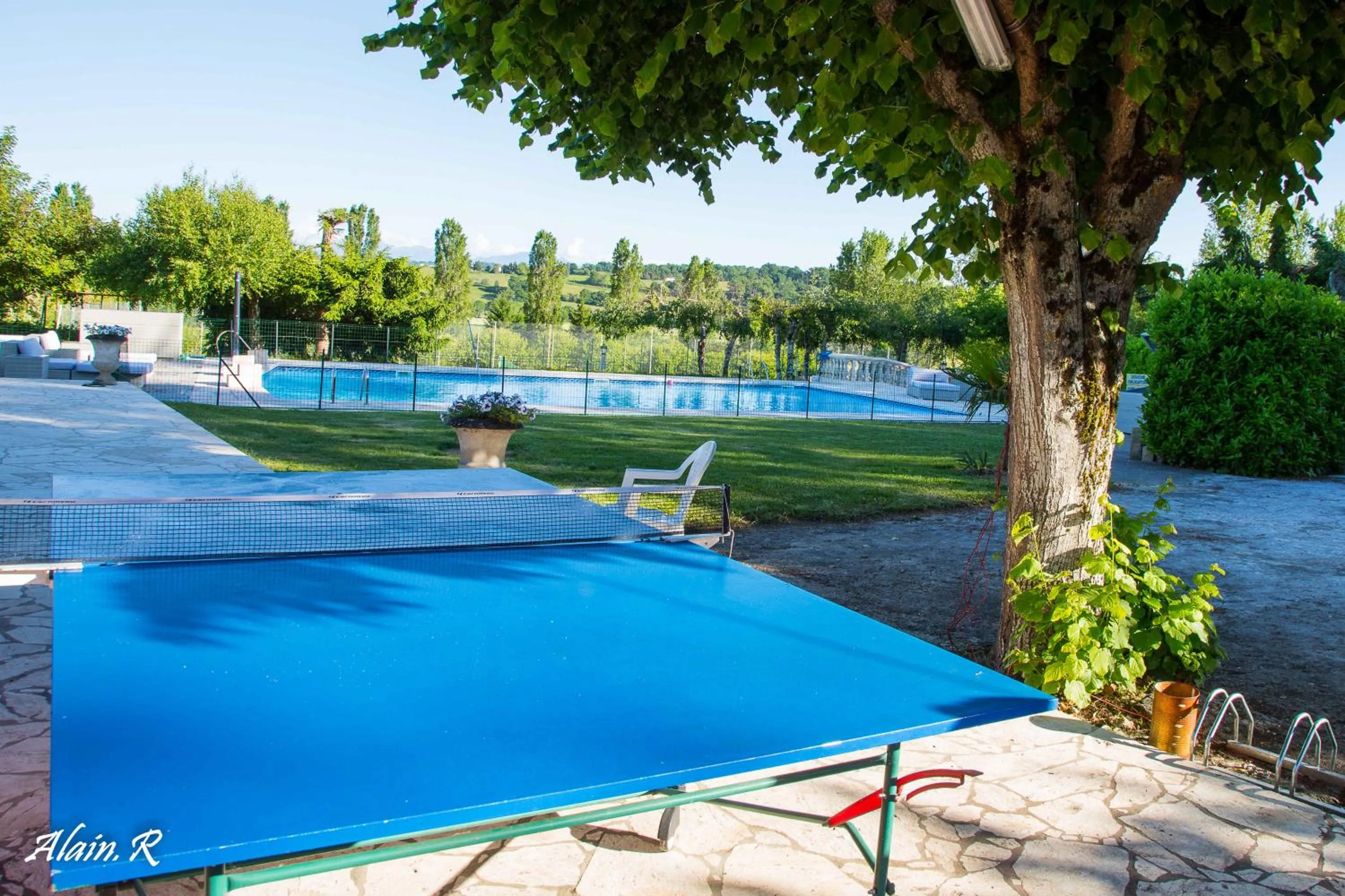 Patio in PARADISE CHALLETS AND CAMPING