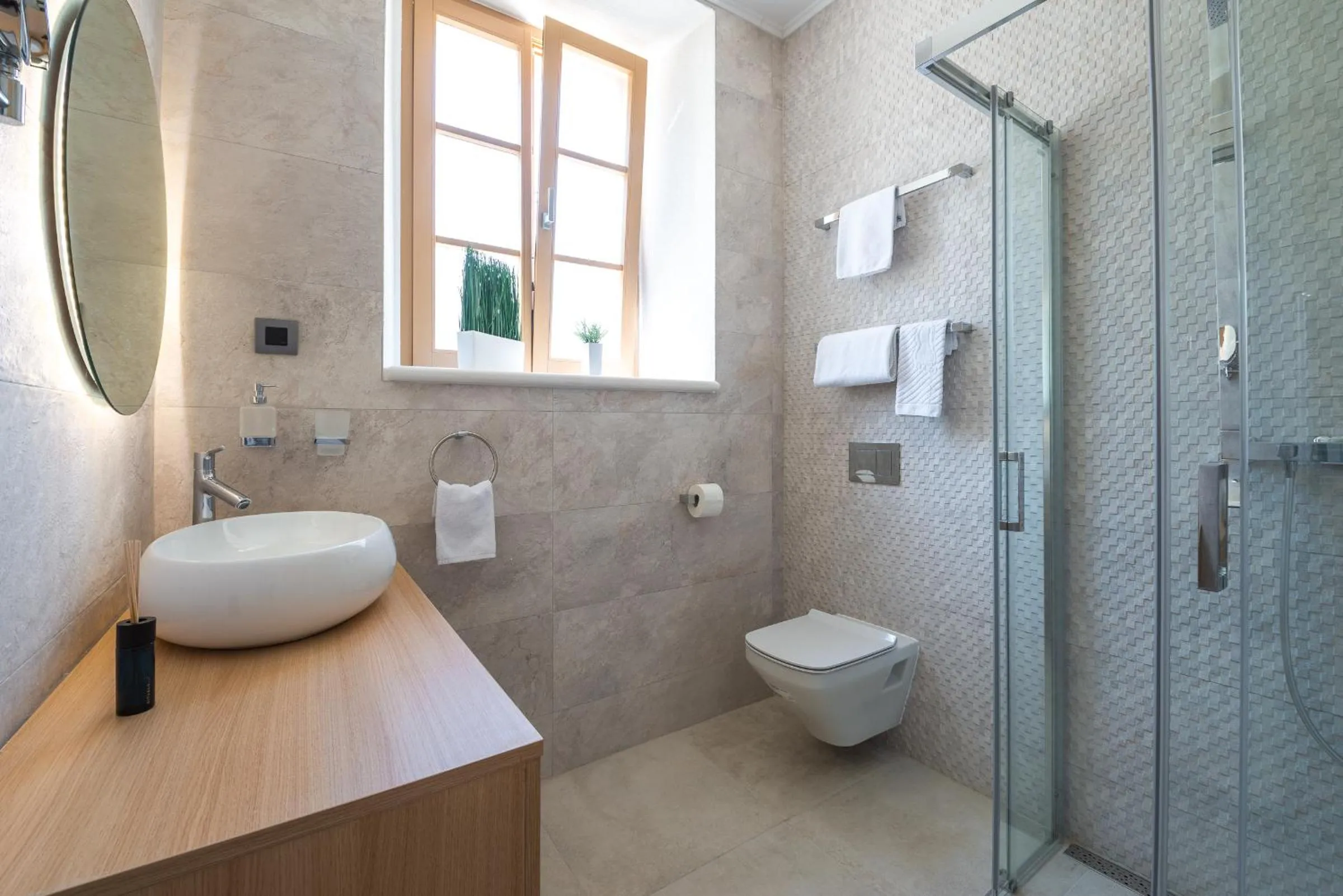 Shower in Casa Antika Suites