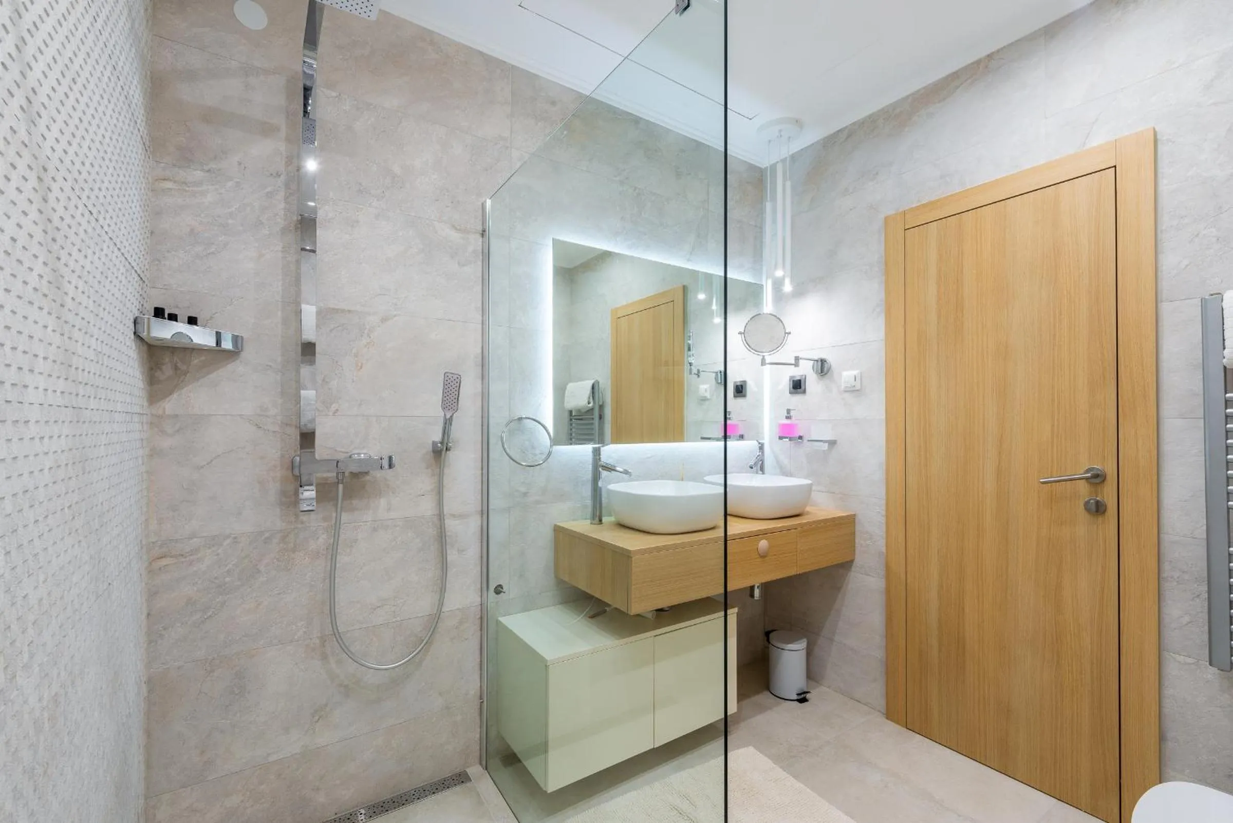 Shower in Casa Antika Suites