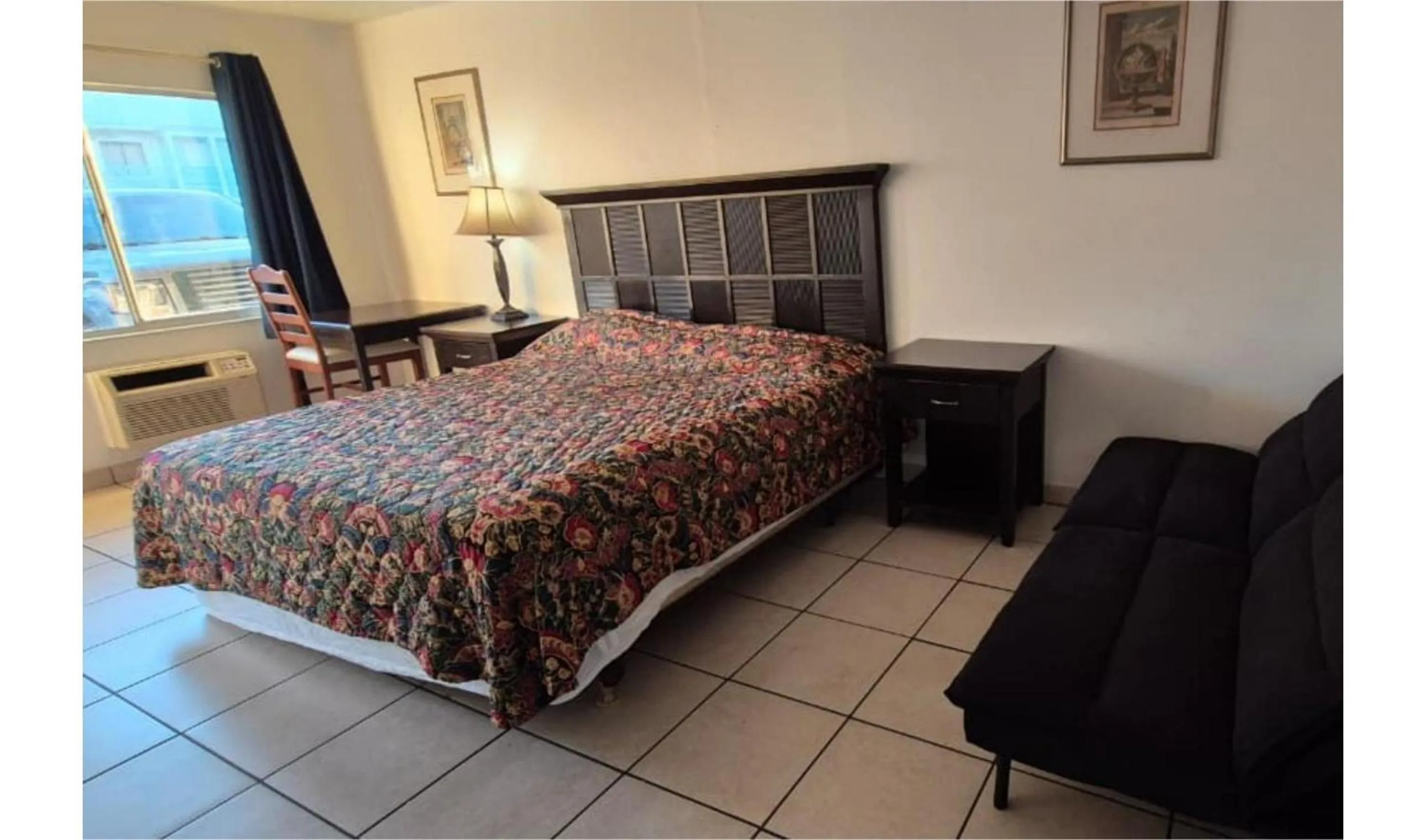 Bedroom, Bed in Central Motel Kissimmee Near Disney World