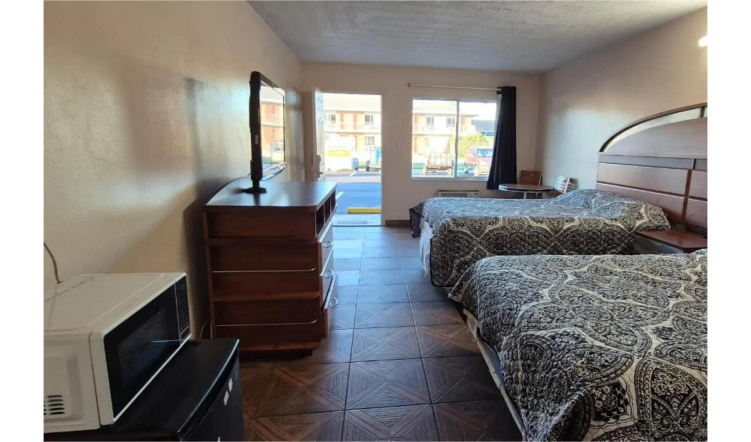 Bedroom, Bed in Central Motel Kissimmee Near Disney World