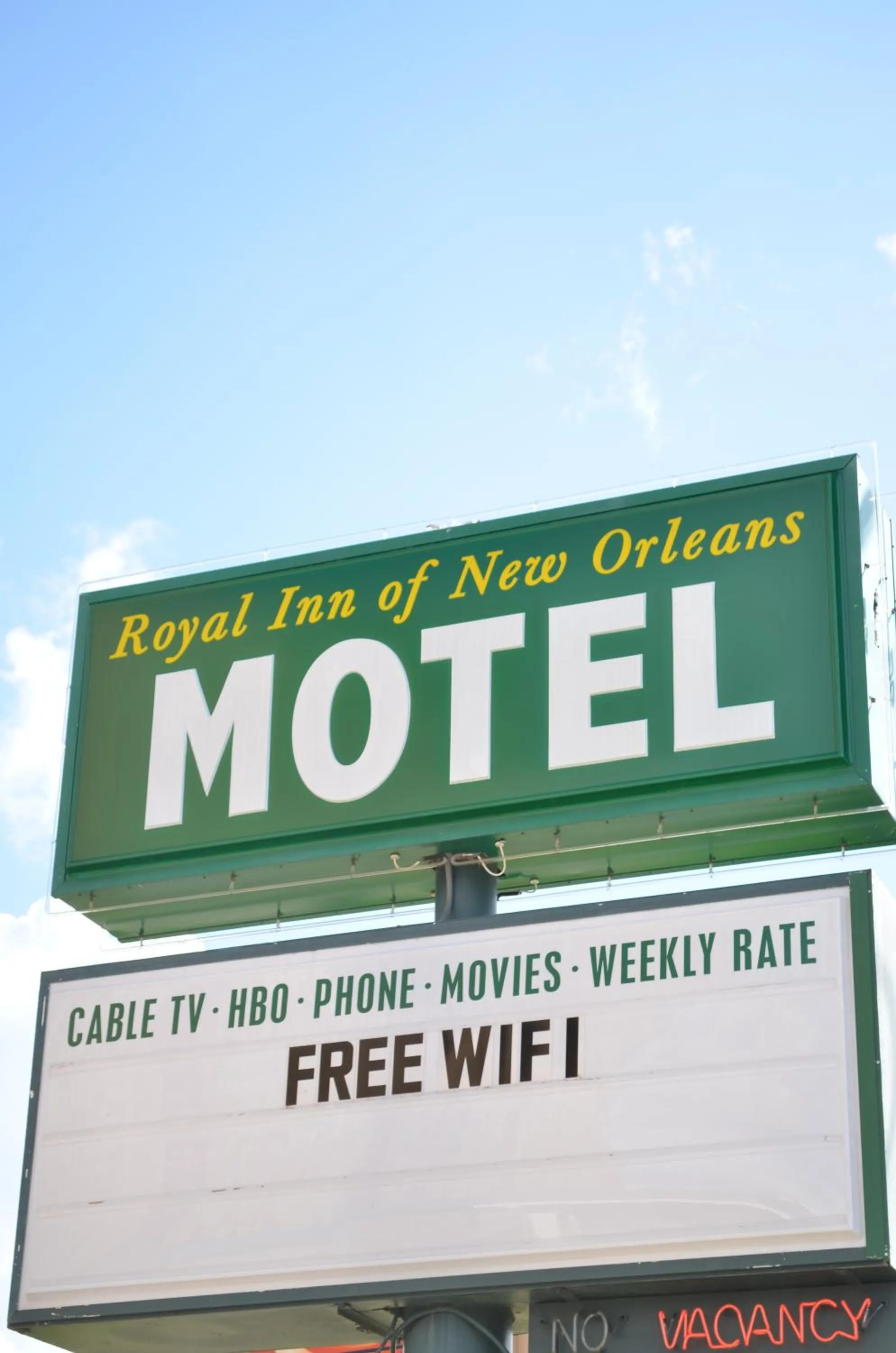 Logo/Certificate/Sign in Royal Inn Of New Orleans