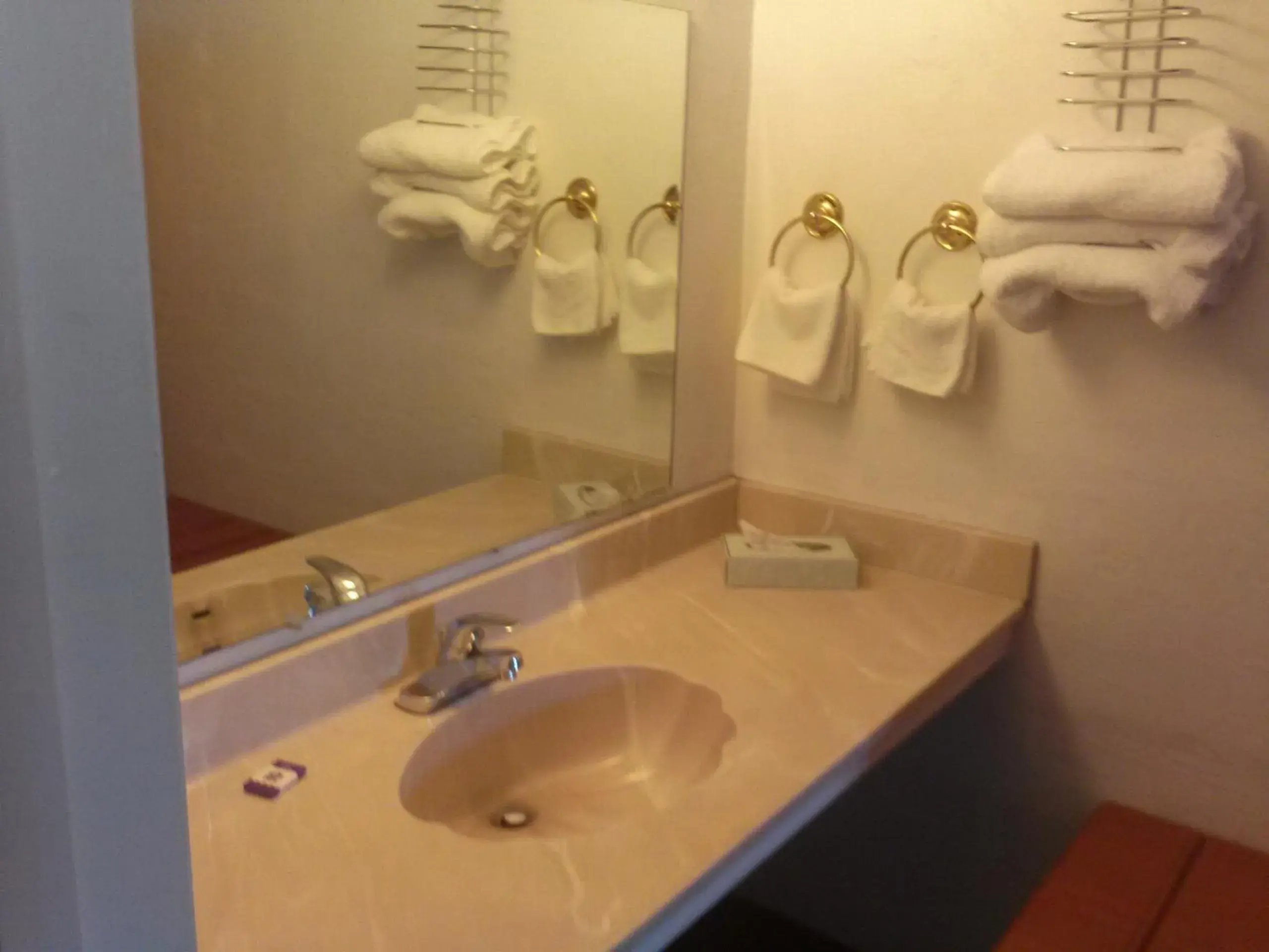 Queen Room with Two Queen Beds - Non-Smoking in Americas Best Value Inn Wendover Queen Room with Two Queen Beds - Non-Smoking in Americas Best Value Inn Wendover