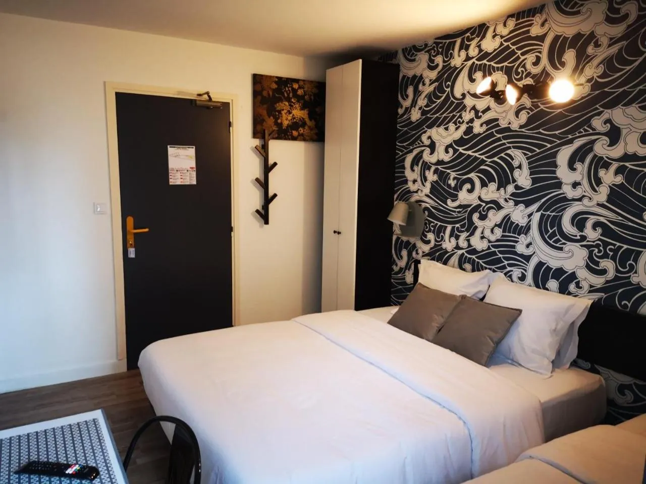 Comfort Triple Room in Hôtel Brasserie L'ESCALE, secteur Gare de Bergerac