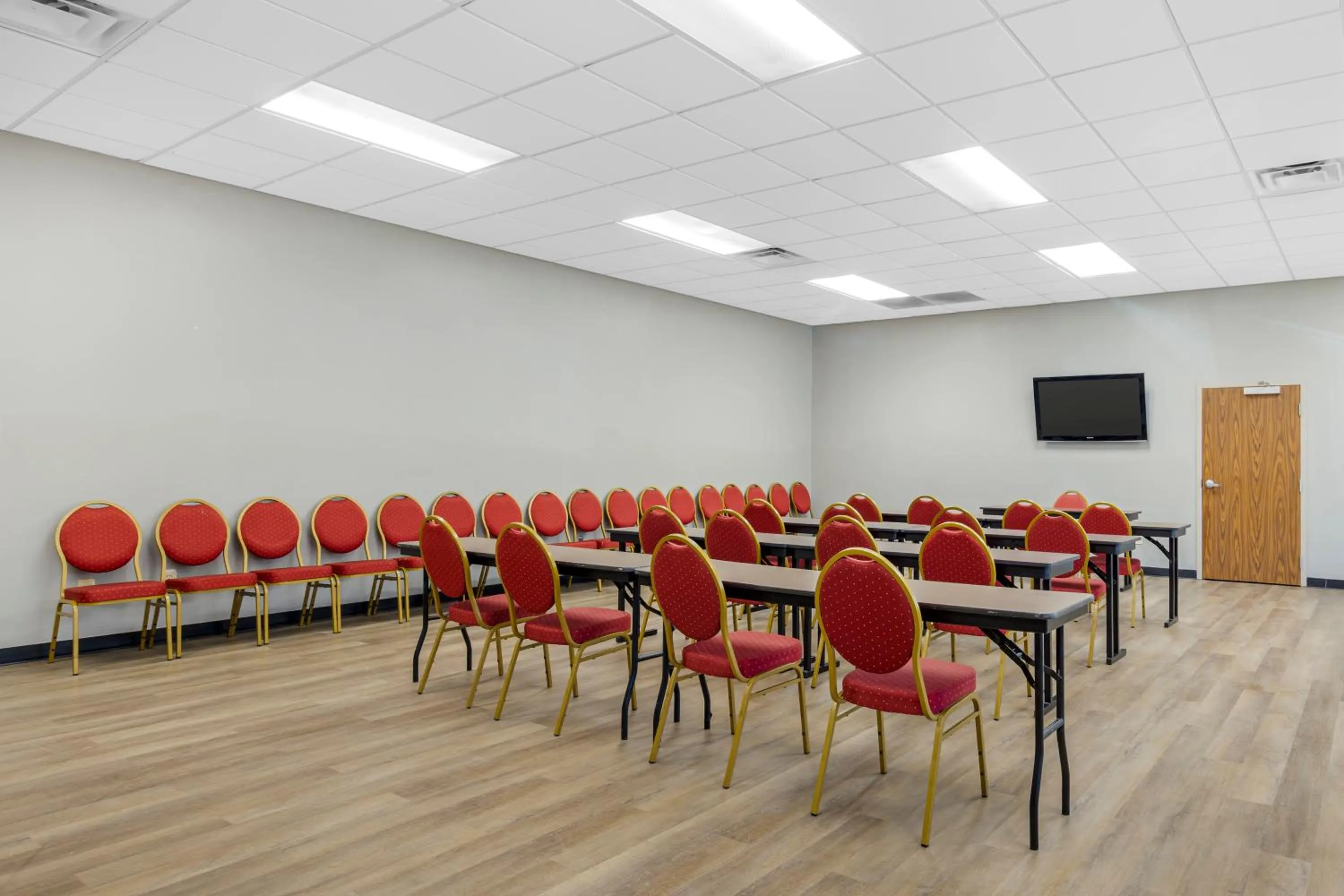 Meeting/conference room in Quality Inn & Suites Monterey I-40