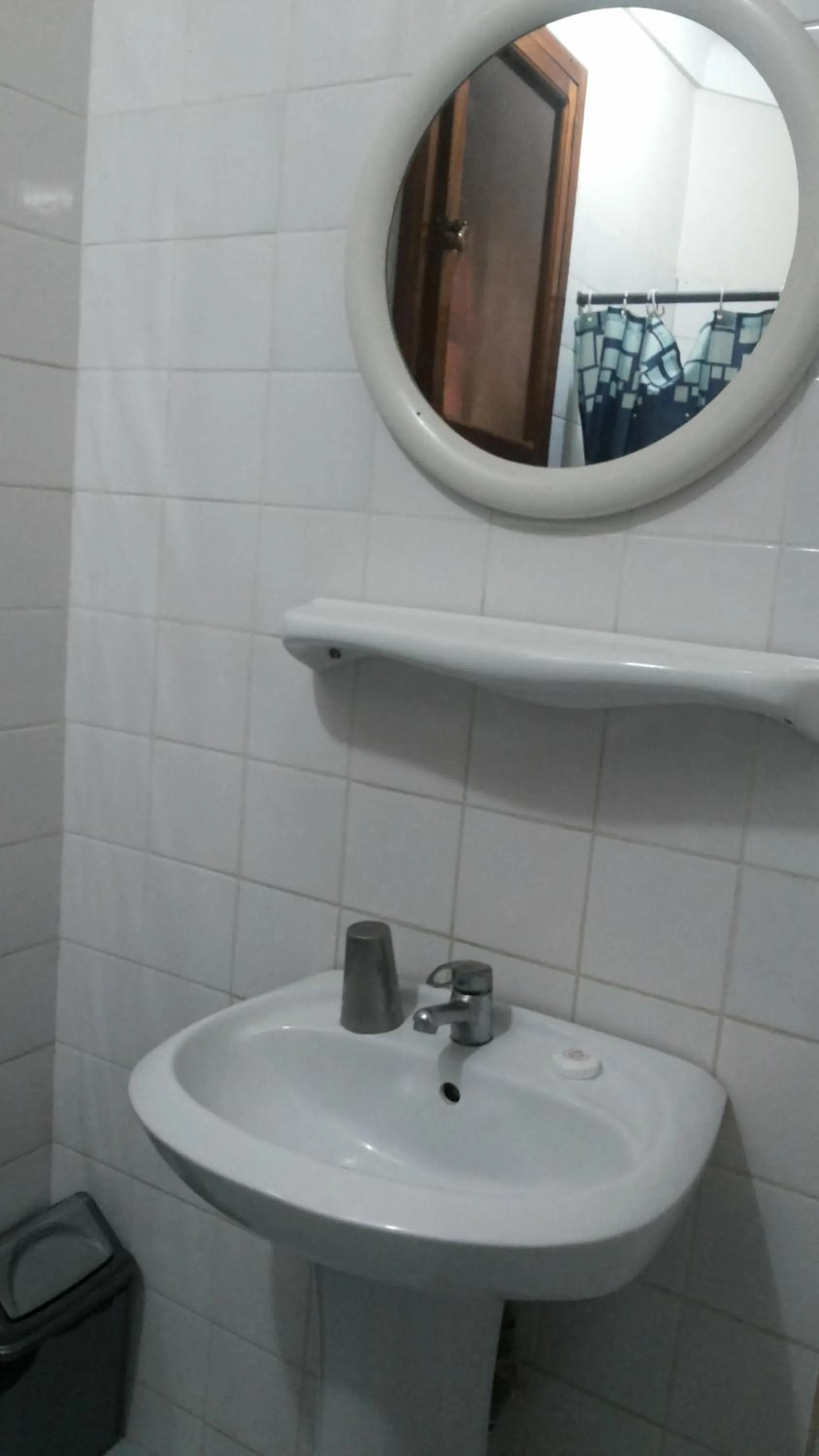 Bathroom in White Castle Hotel Arua