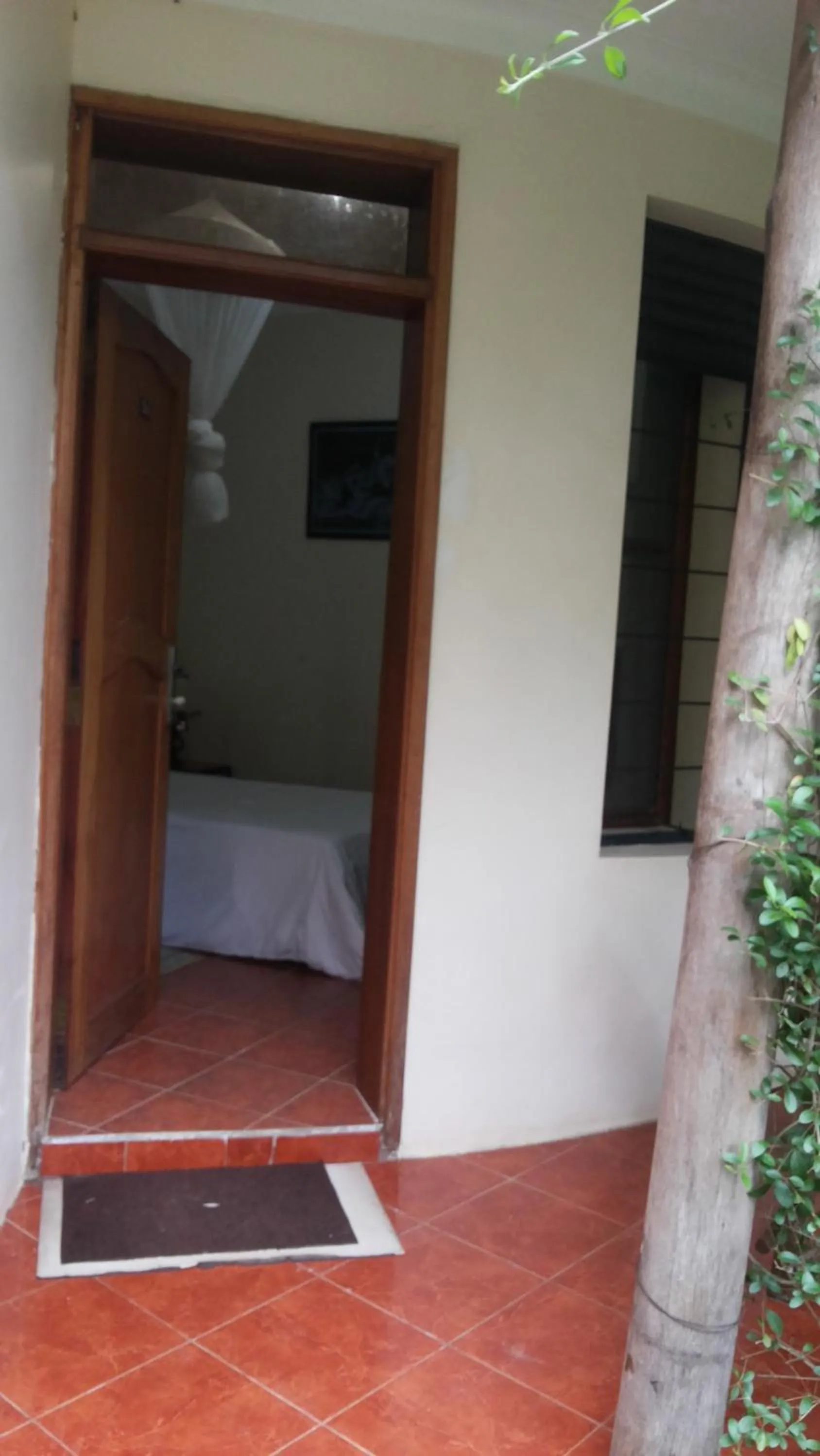 Facade/entrance in White Castle Hotel Arua