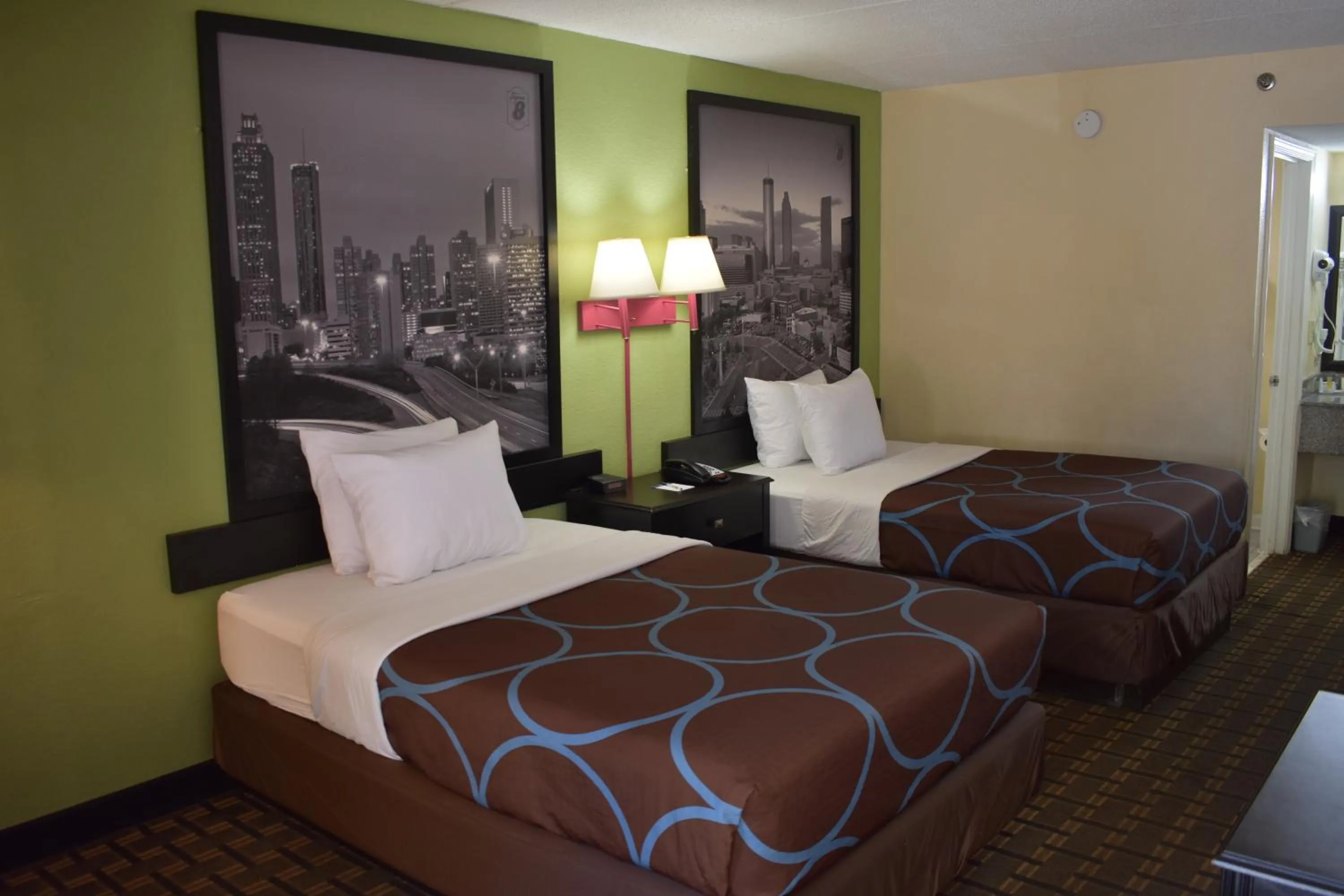 Bedroom, Bed in Super 8 by Wyndham Lithonia