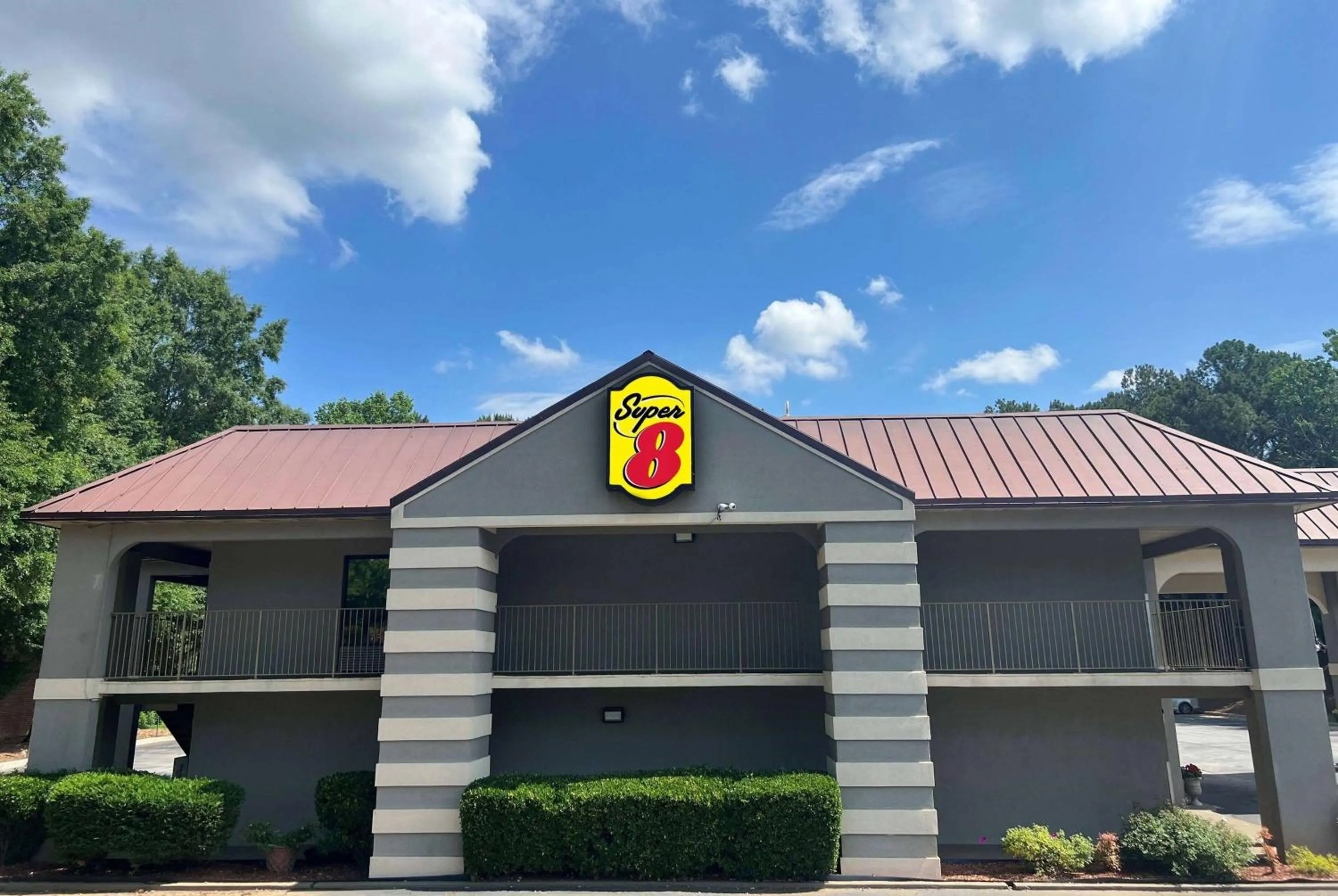 Property building in Super 8 by Wyndham Lithonia