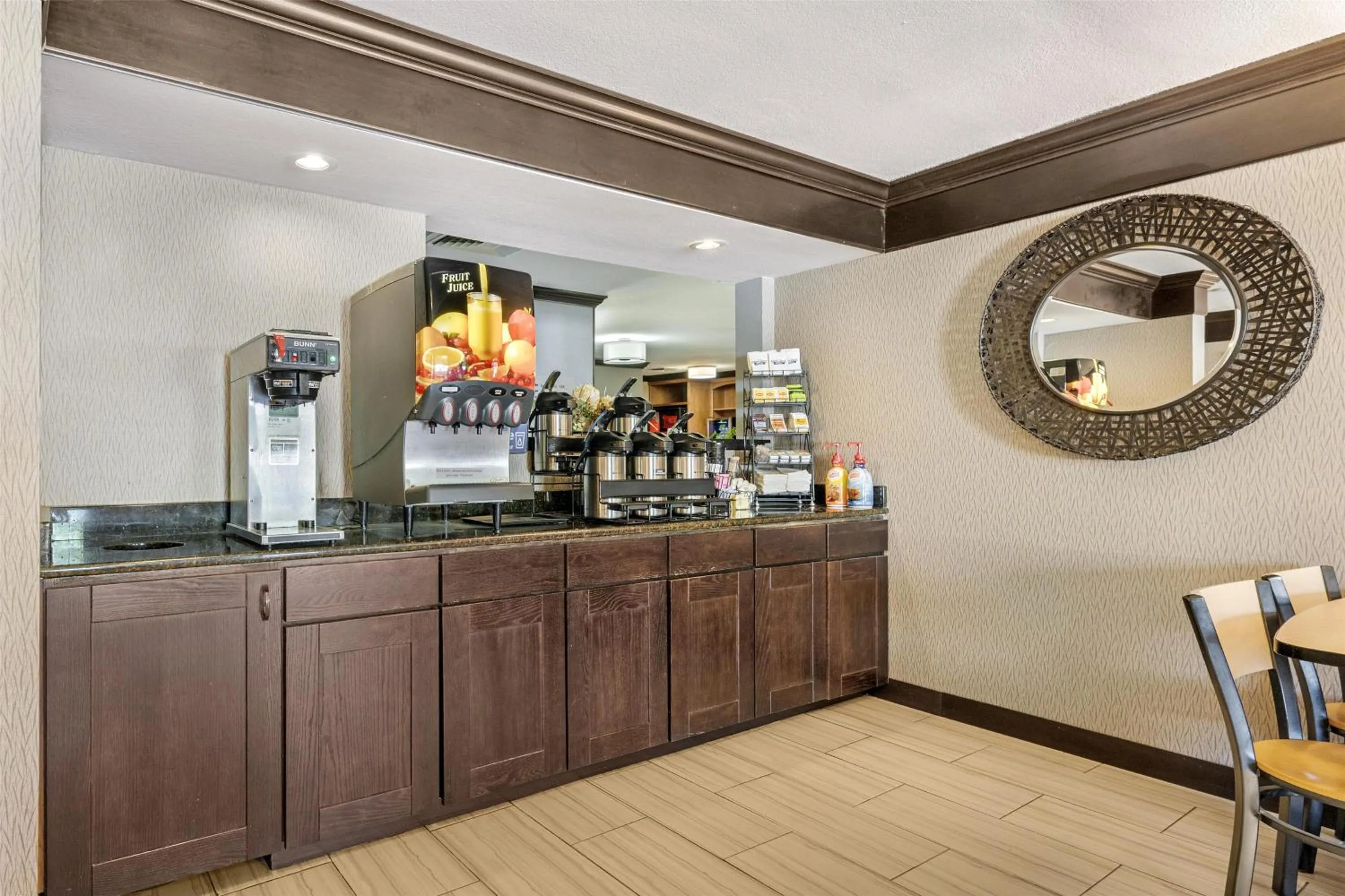 Breakfast in Best Western Black Hills Lodge