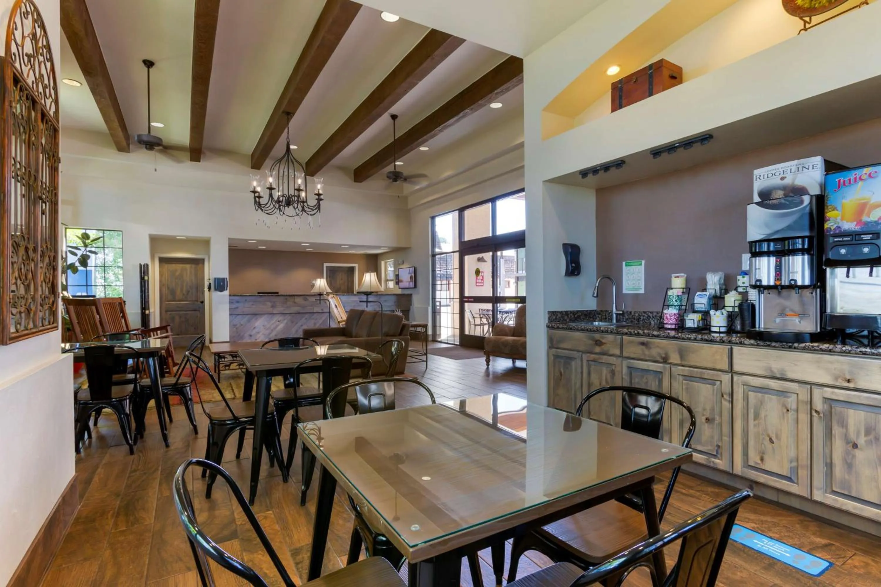 Breakfast in Best Western Paint Pony Lodge