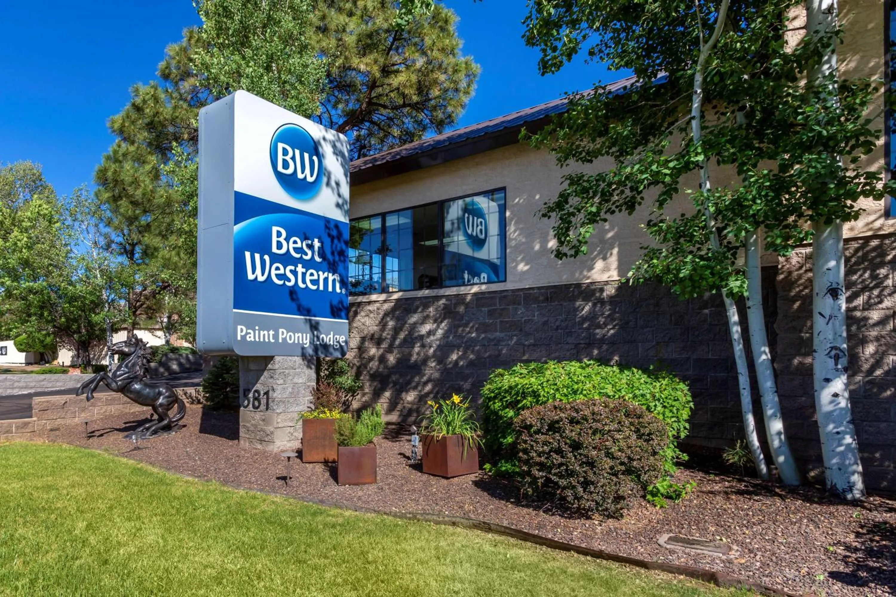 Property building in Best Western Paint Pony Lodge