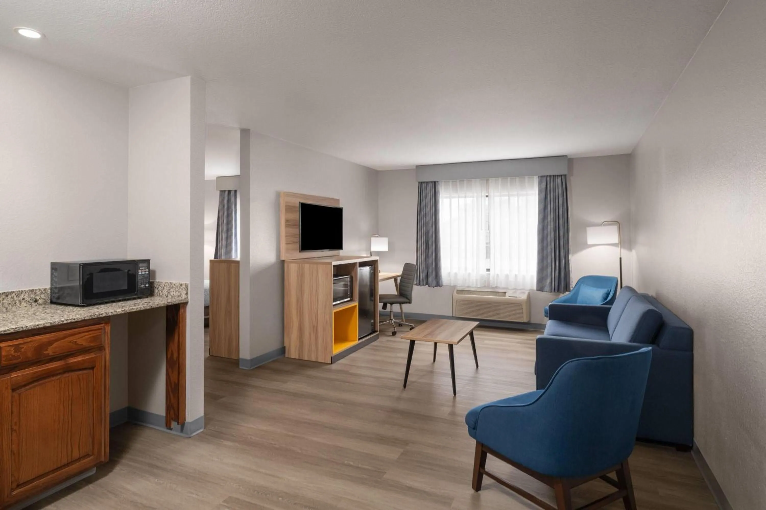 Photo of the whole room in Days Inn by Wyndham Coffeyville, Kansas