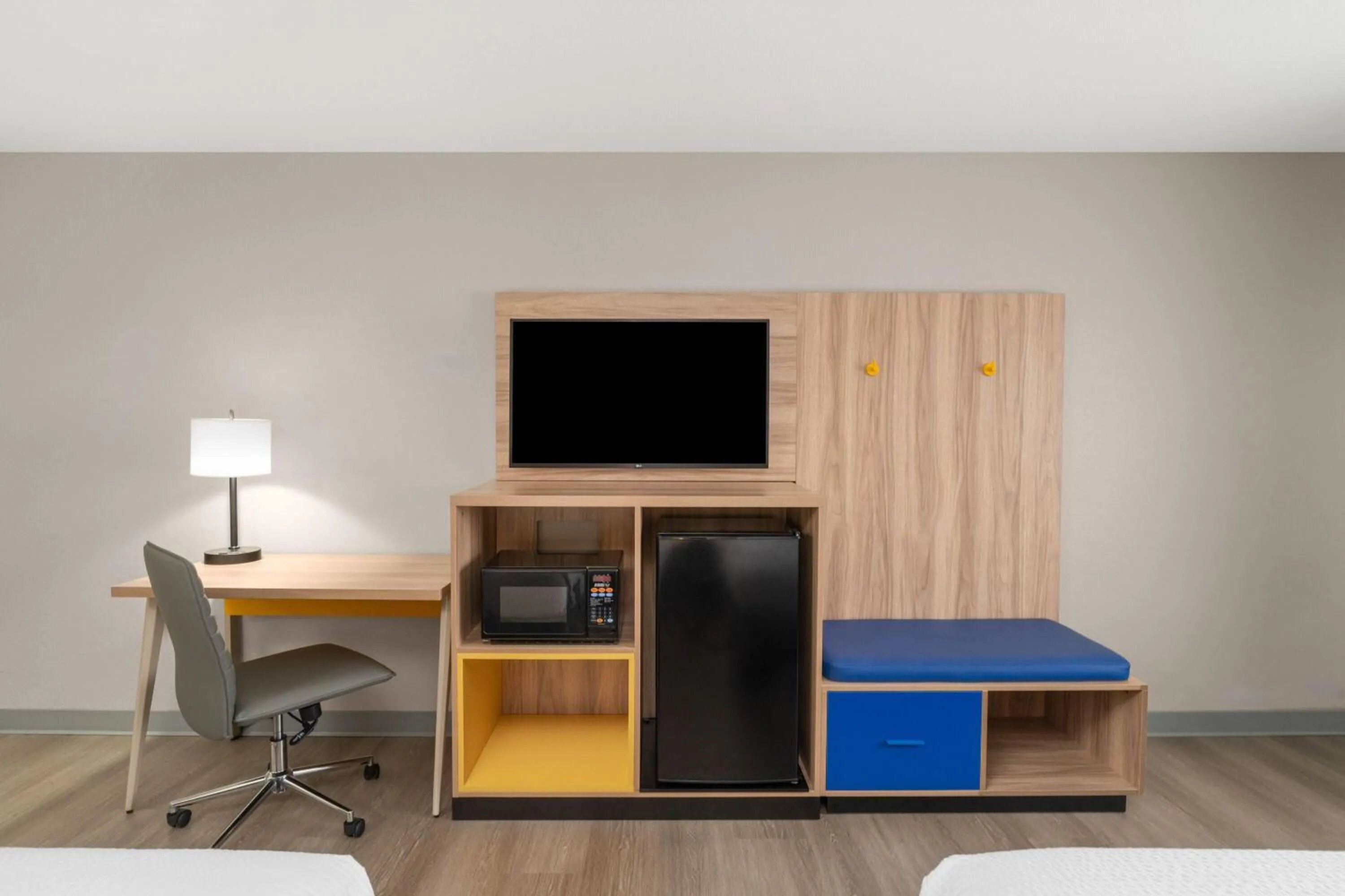 Photo of the whole room in Days Inn by Wyndham Coffeyville, Kansas