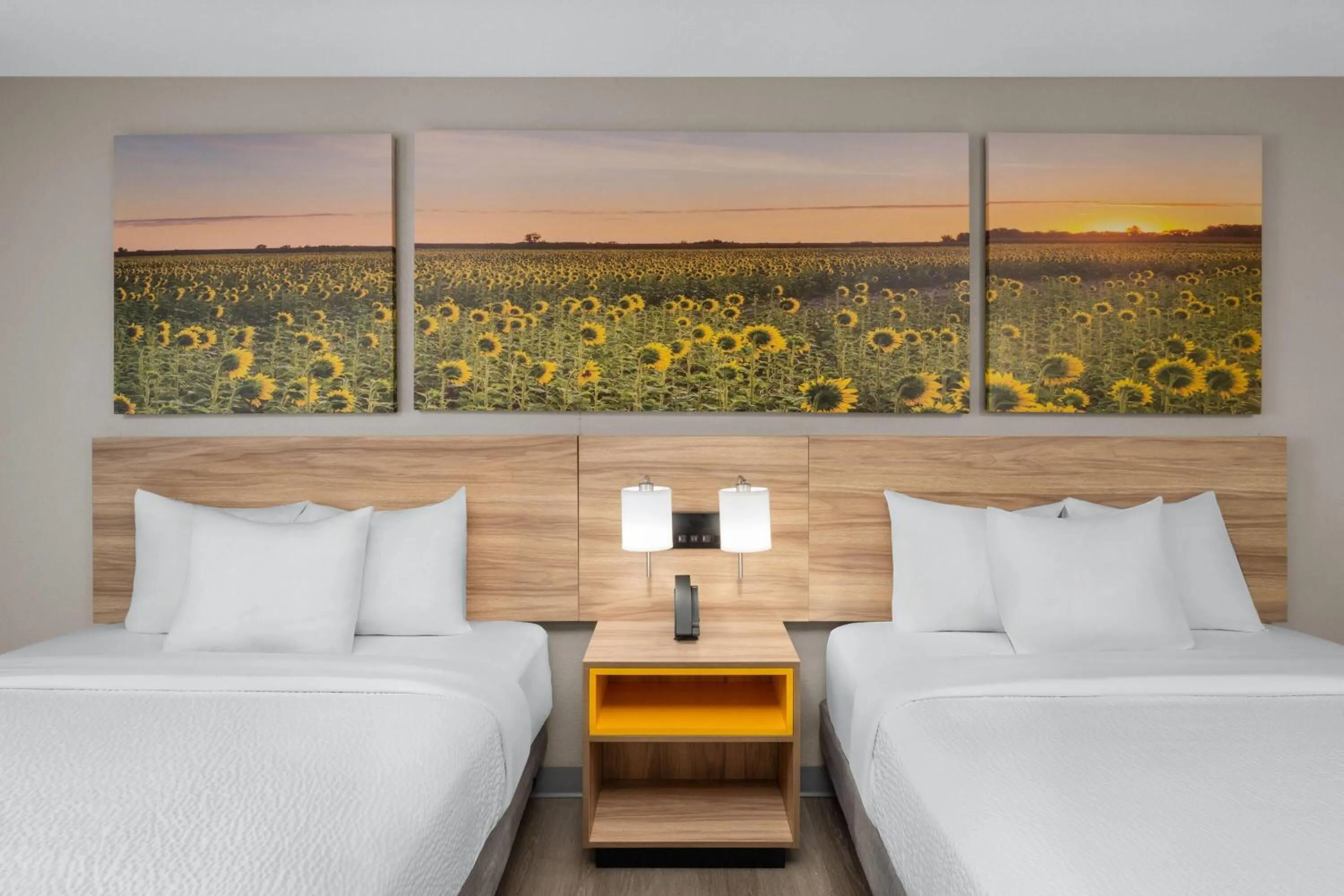 Photo of the whole room, Bed in Days Inn by Wyndham Coffeyville, Kansas