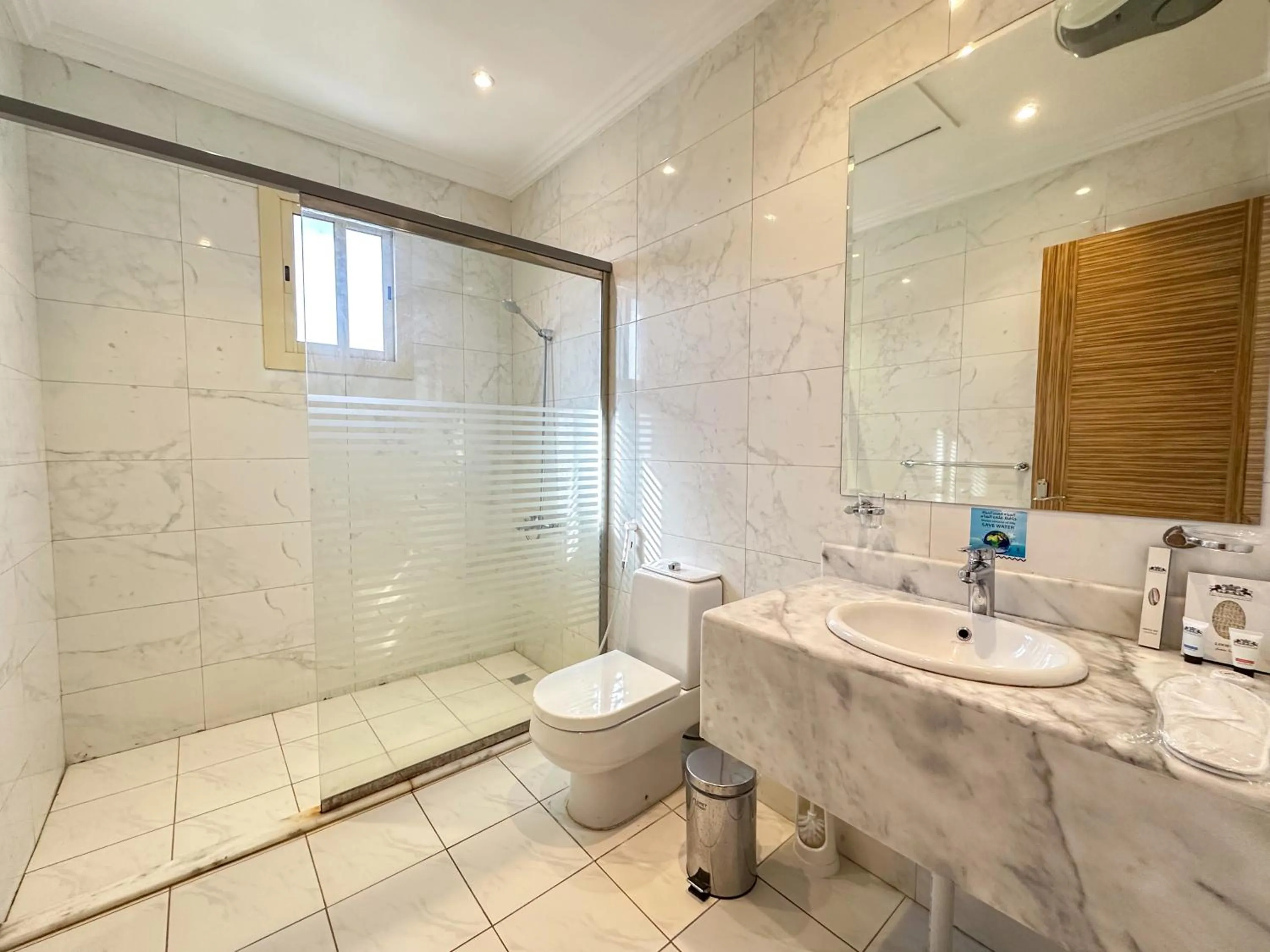 Bathroom in لافنت بارك للشقق المخدومة - إقتصادي