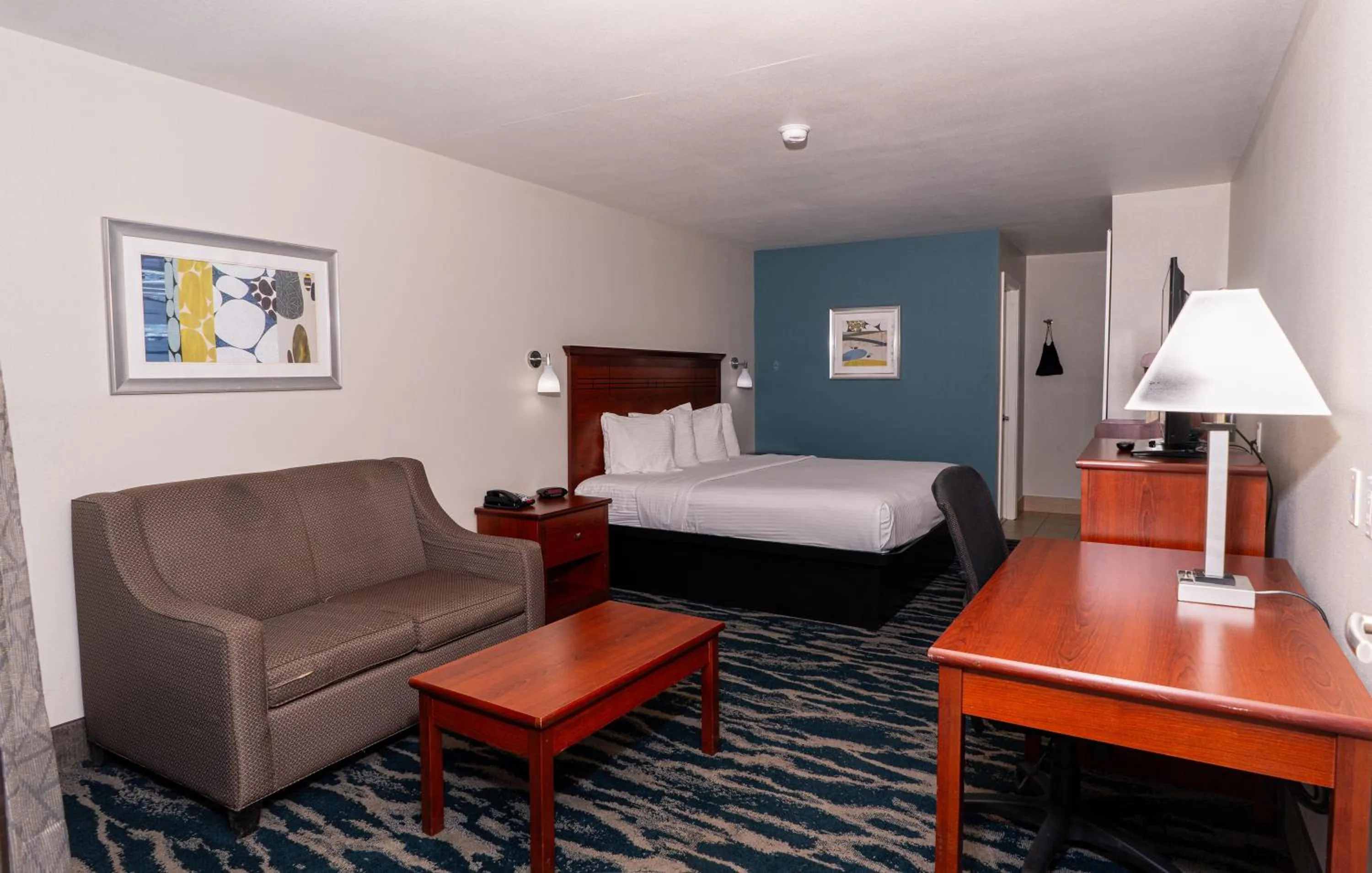 Bed in Best Western Paradise Inn