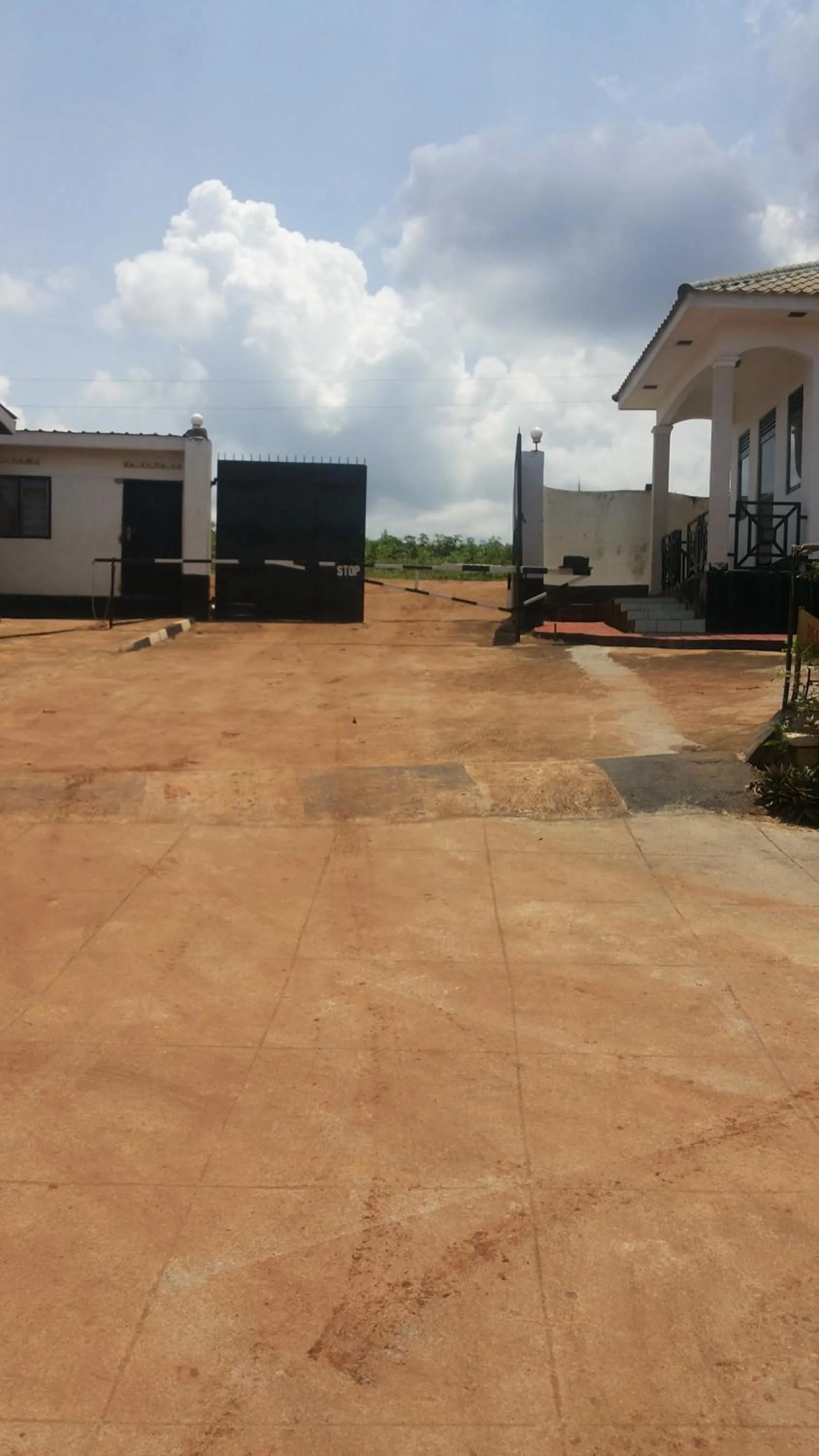 Facade/entrance in Victoria Panorama Hotel