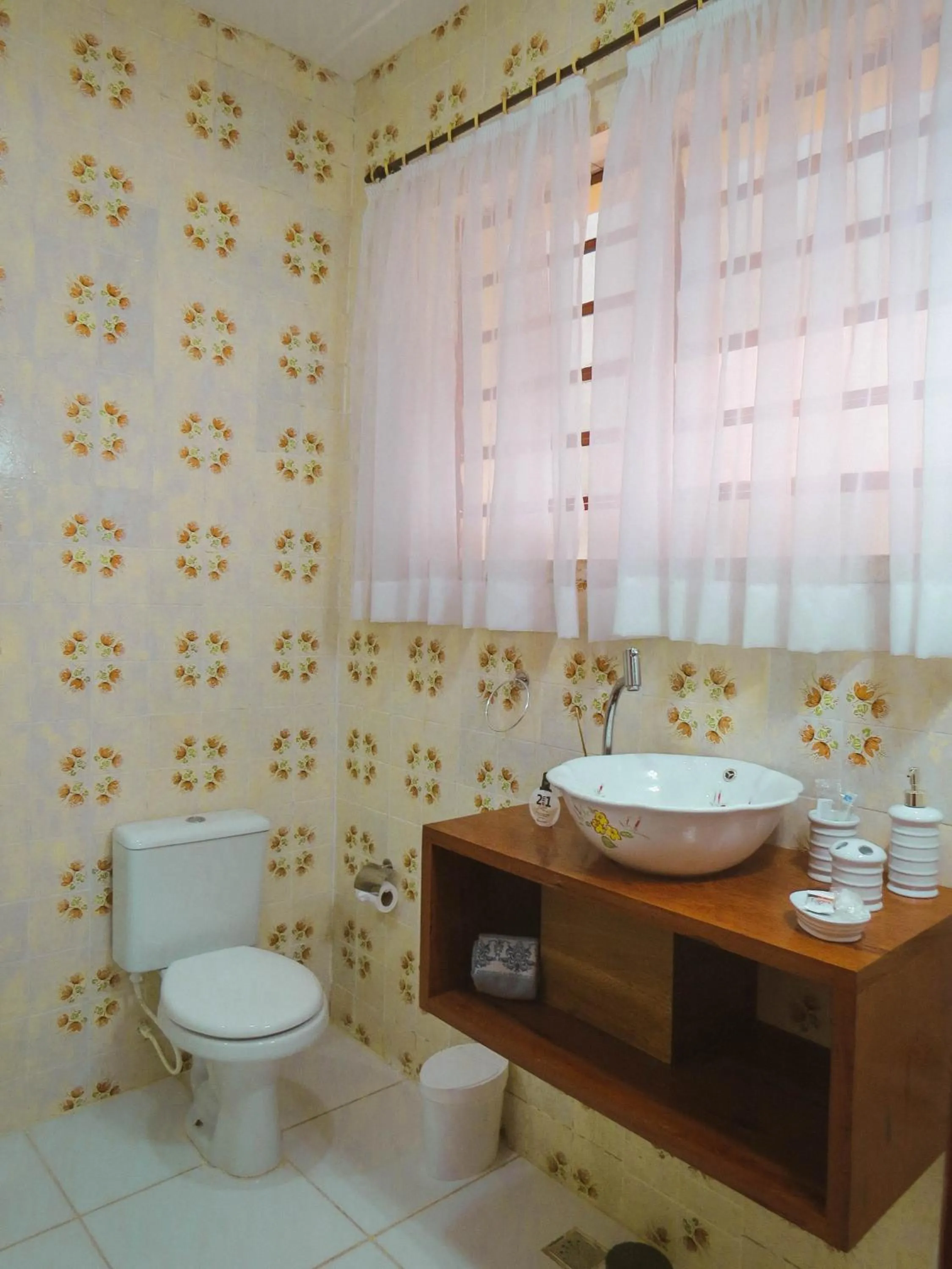 Toilet in Casa Perpetua Hotel D Charm