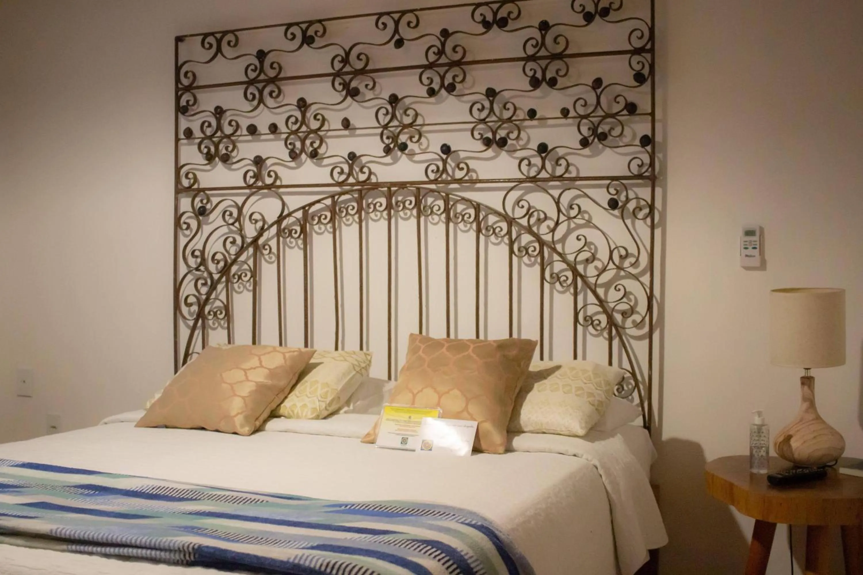 Bed in Casa Perpetua Hotel D Charm