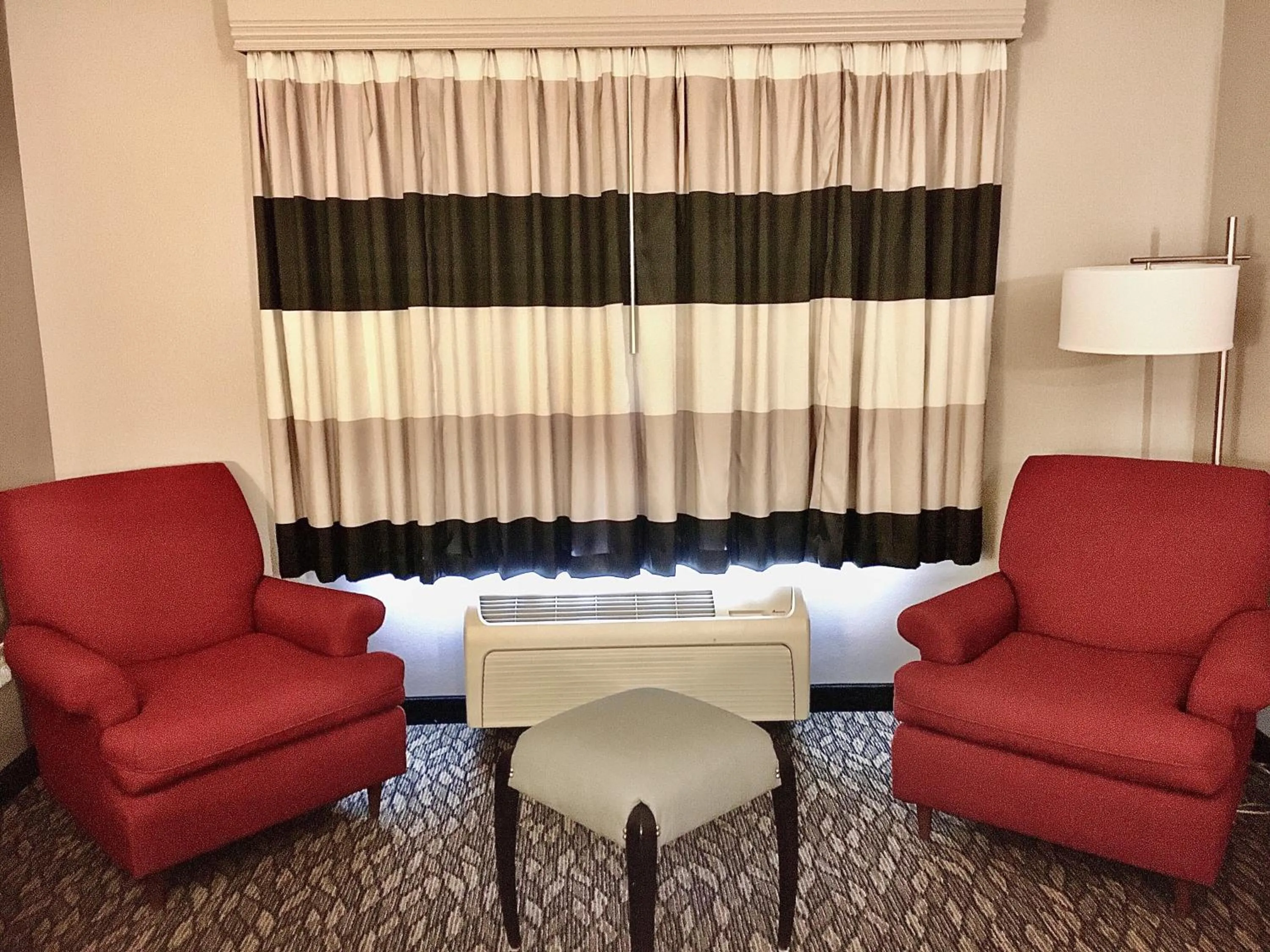 Seating area in Best Western Wheatland Inn