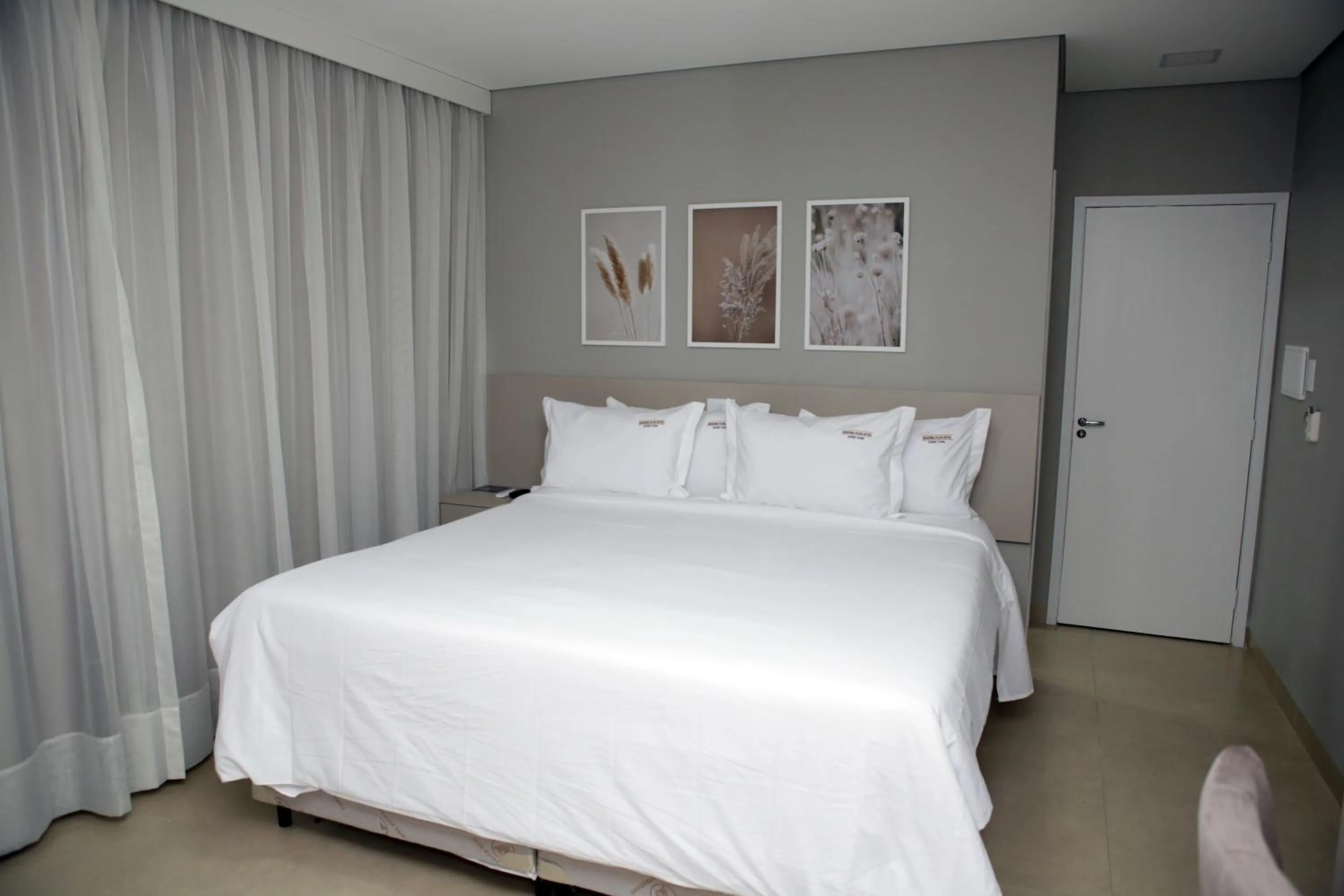 Bed in Regional Plaza Hotel Event Park