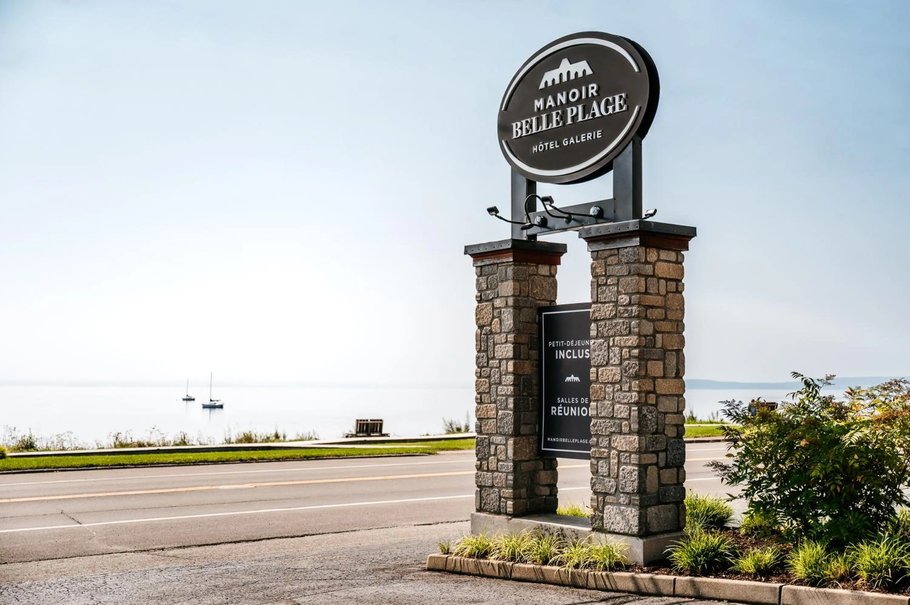 Property logo or sign in Manoir Belle Plage