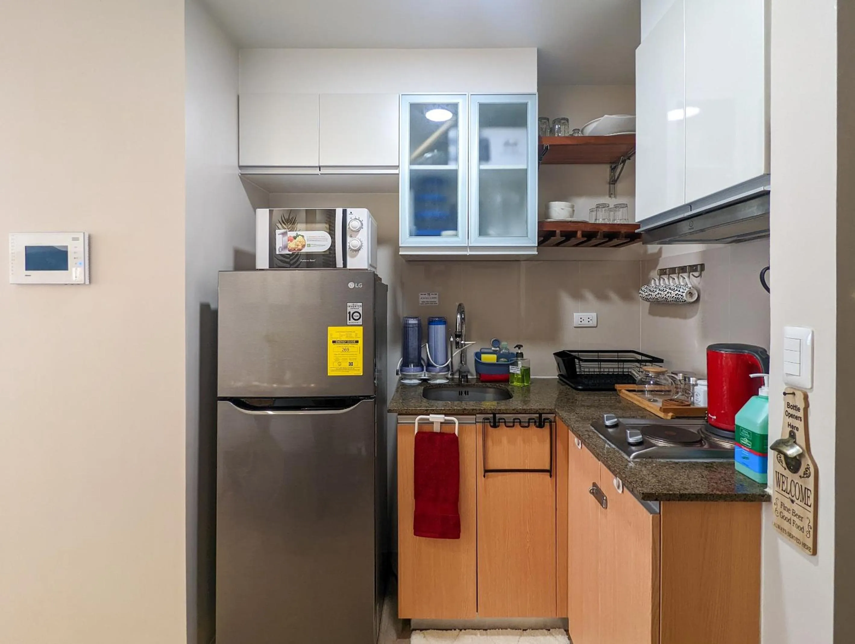 Coffee/tea facilities in Studio Condo NAIA Airport Terminal 3 Newport City Casino