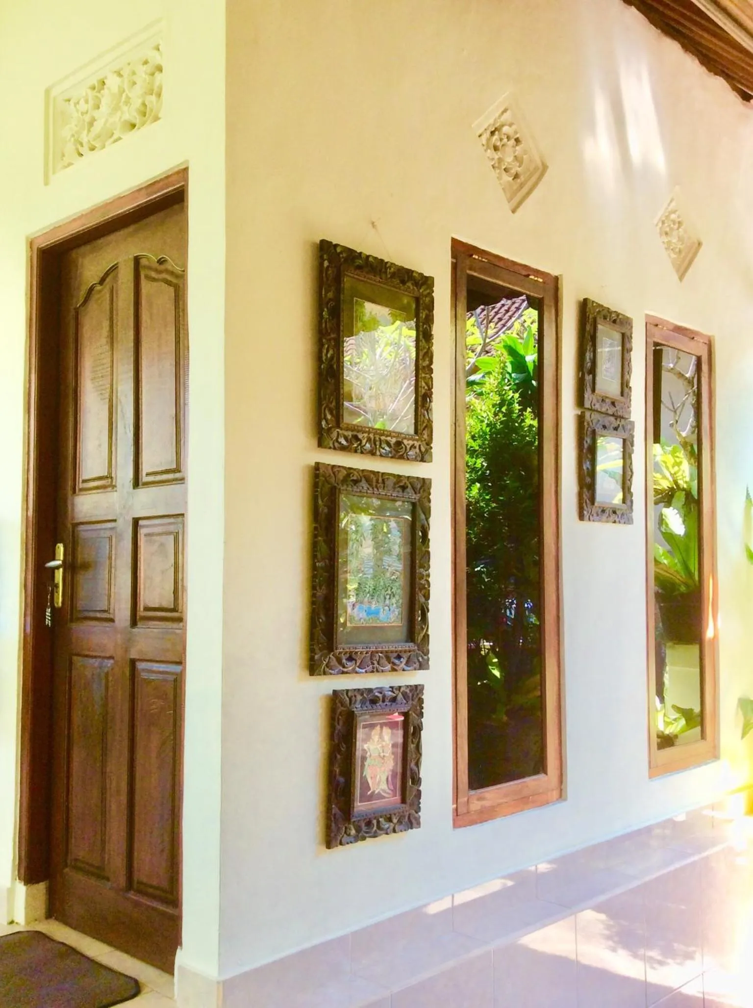 Property building in Rumah Irak et Kadek Bali