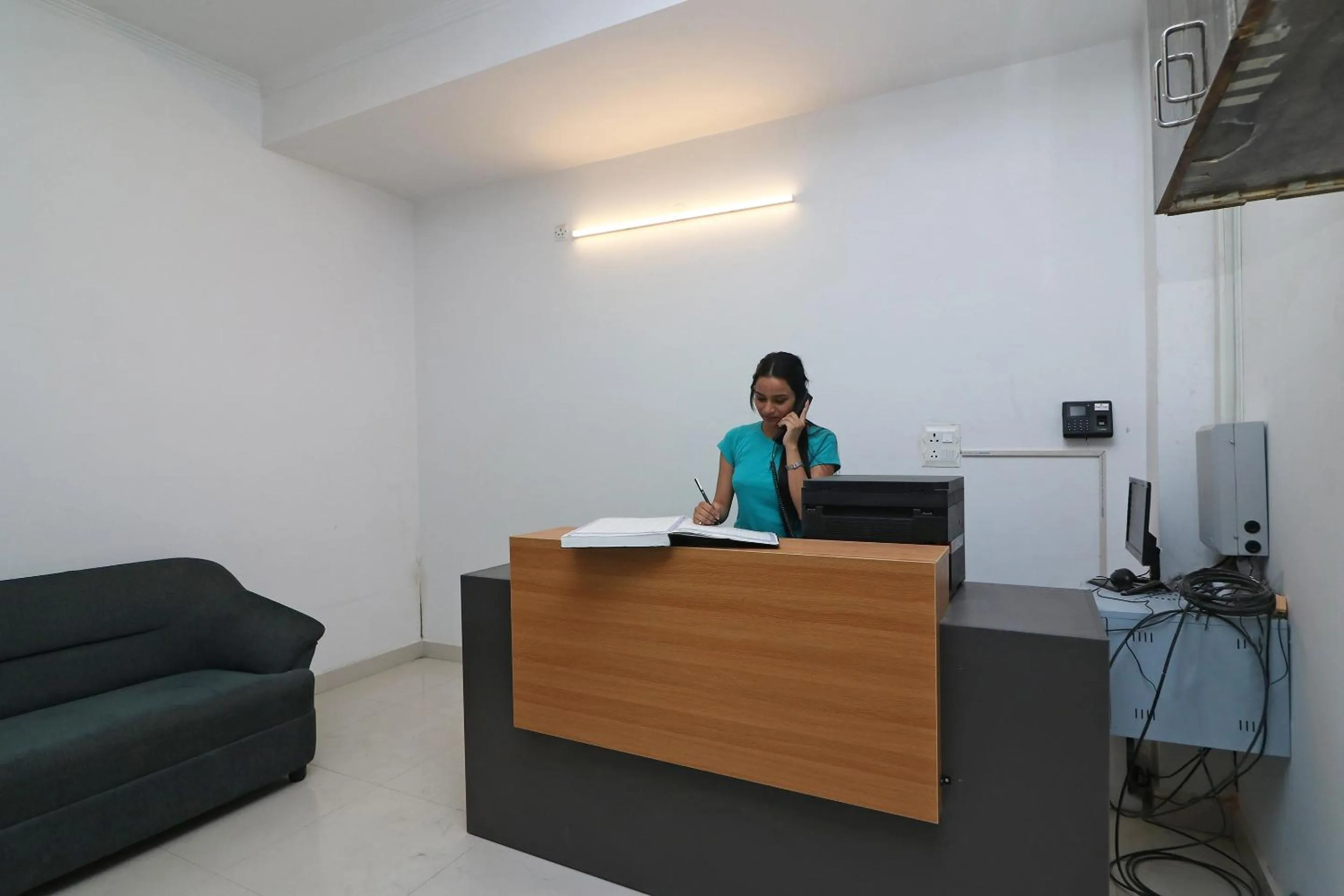 Lobby or reception in Super Hotel O Sathguru Residency Near New Ashok Nagar Metro Station