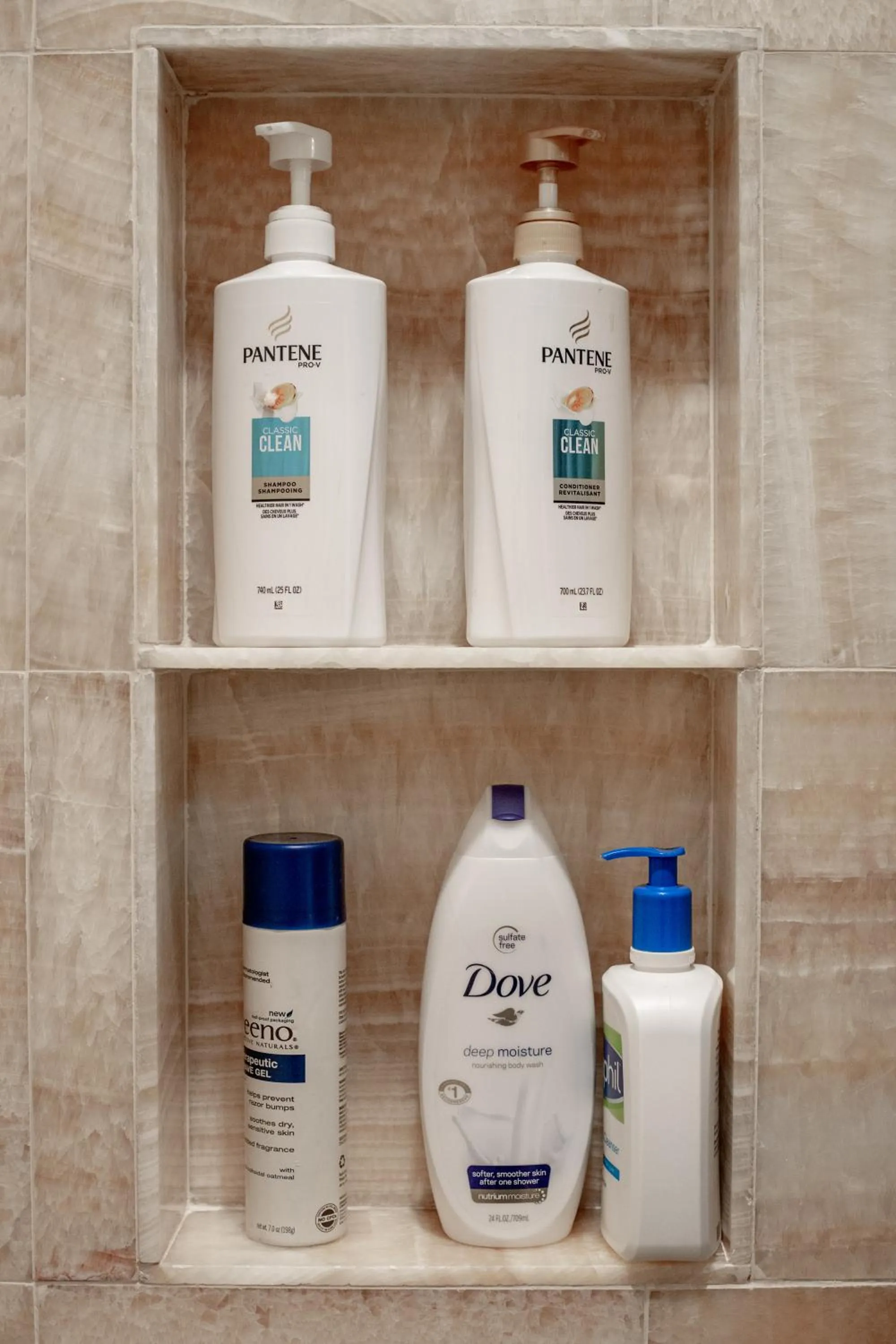 Bathroom in Comfortable, Family and Business Friendly 2BD/2BA House in North Austin