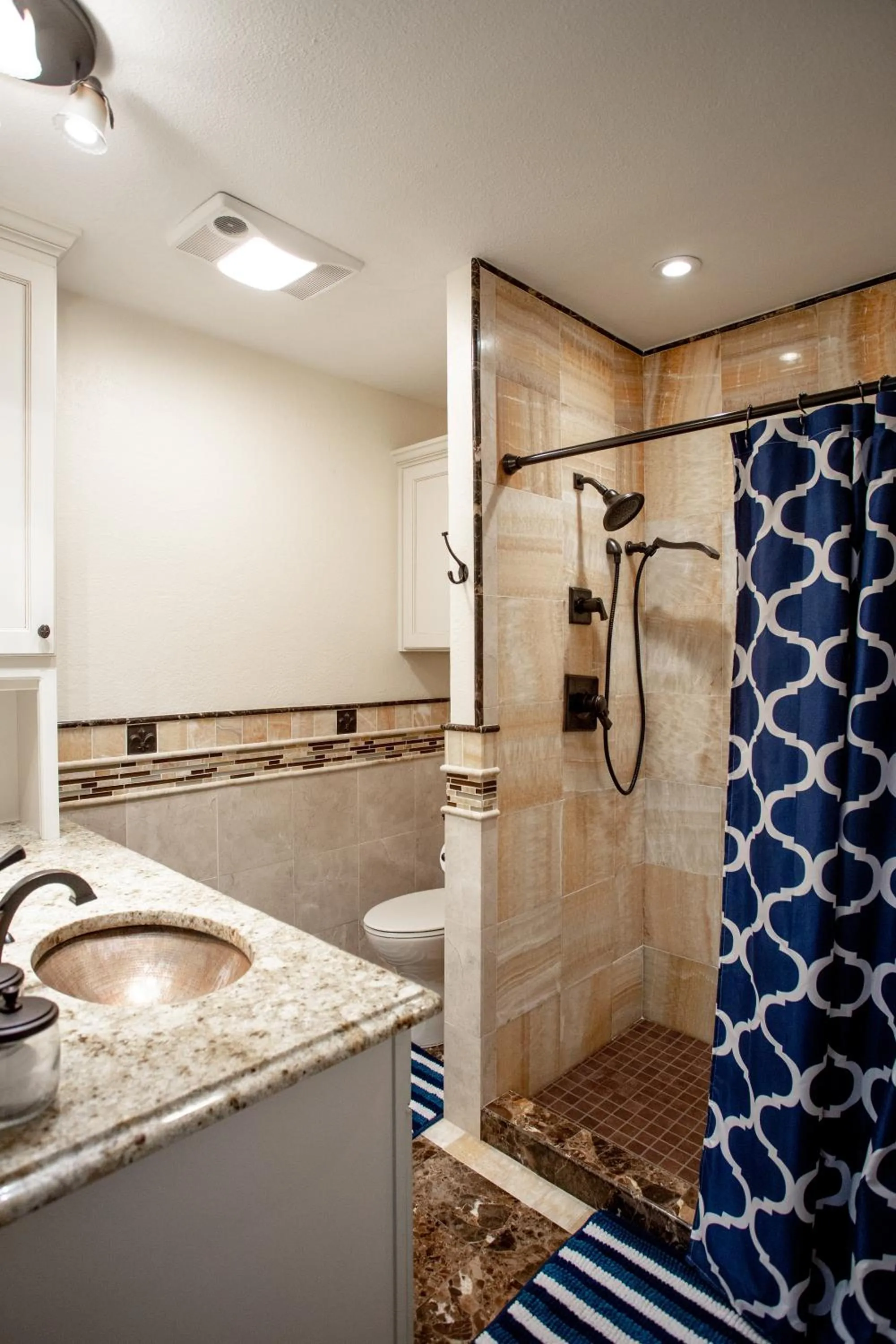 Shower in Comfortable, Family and Business Friendly 2BD/2BA House in North Austin