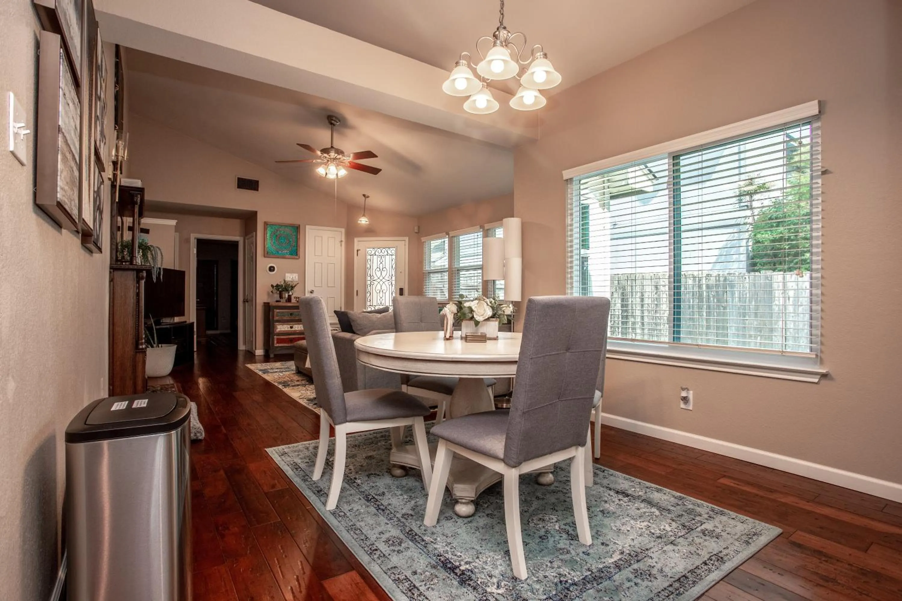 Dining area in Comfortable, Family and Business Friendly 2BD/2BA House in North Austin