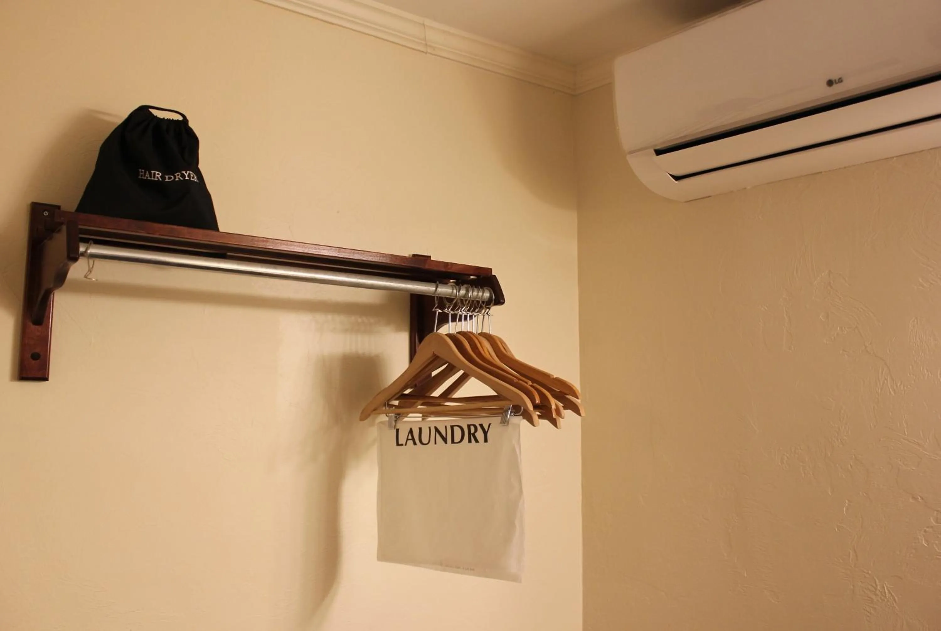 air conditioner in Lewis & Clark Motel - Bozeman