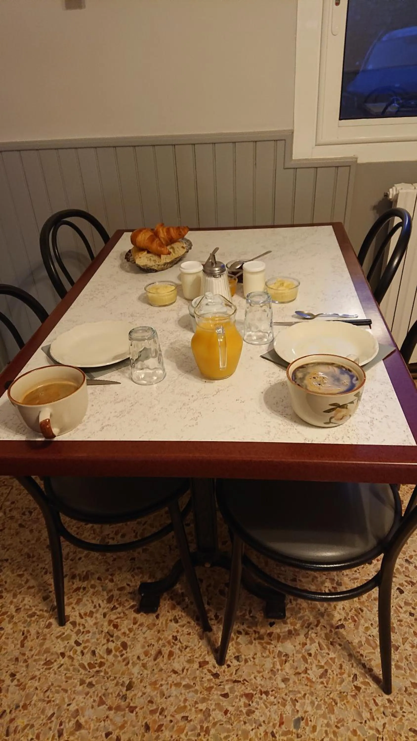 Breakfast in Auberge le Cévenol