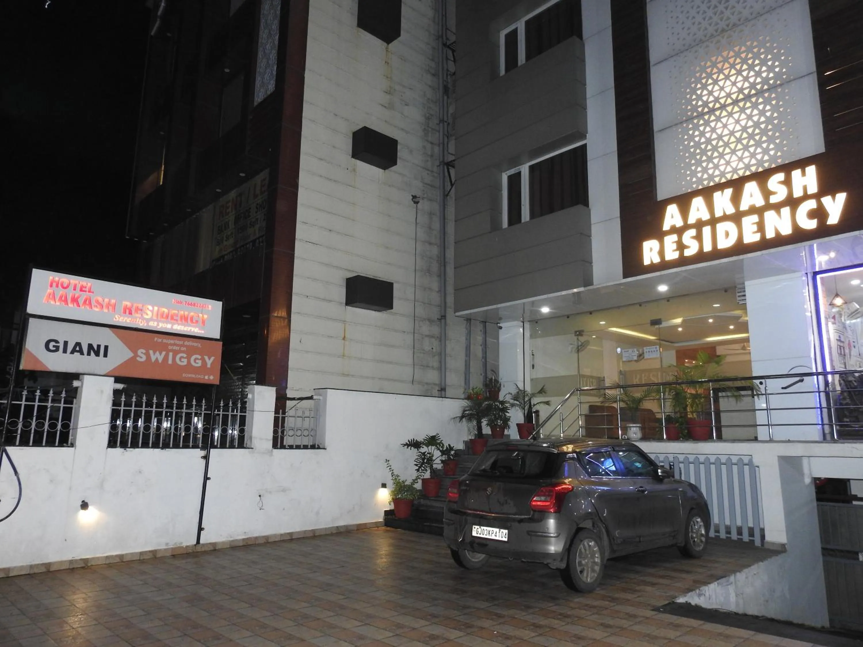 Facade/entrance in Hotel Aakash Residency